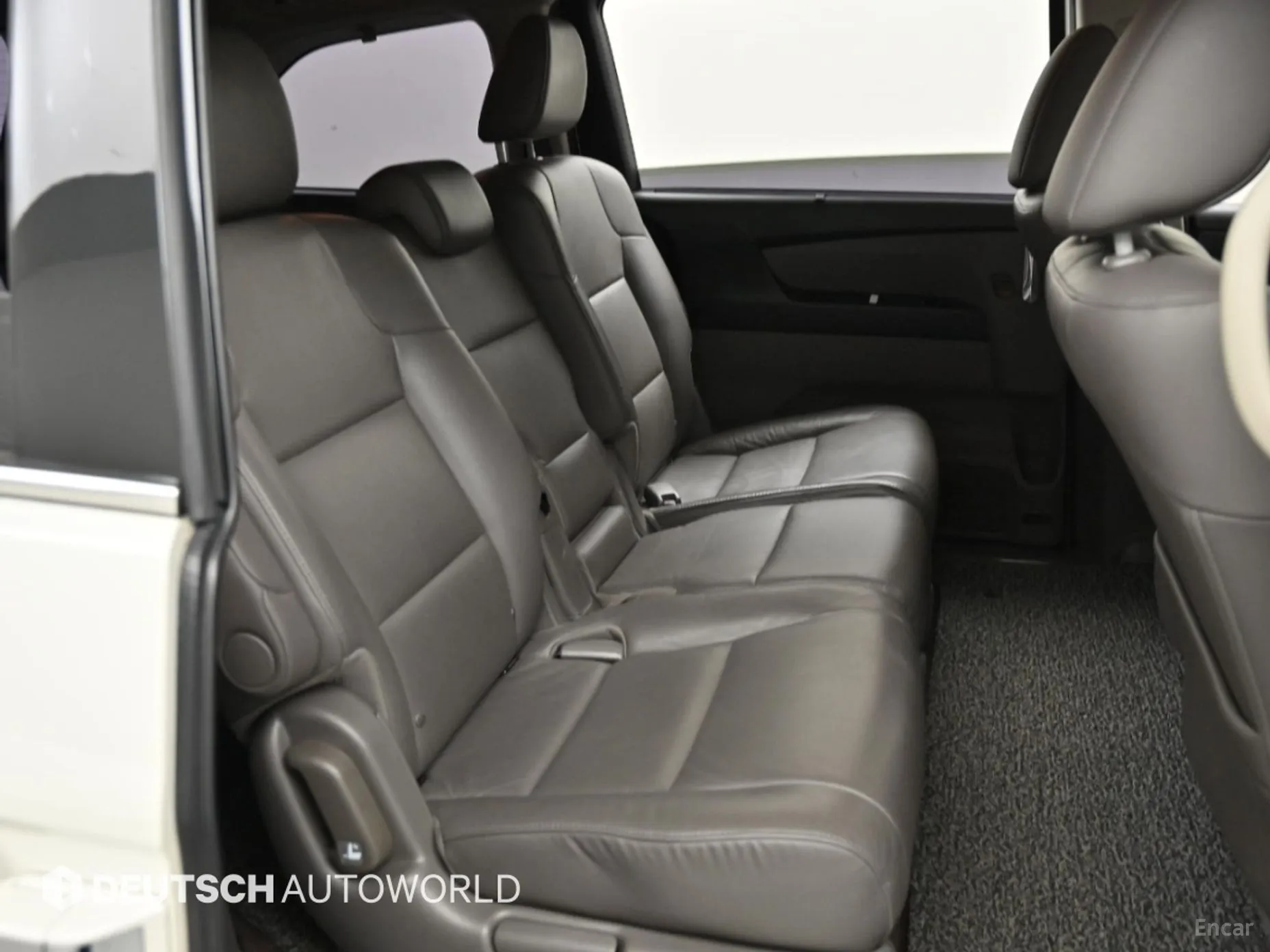 Honda Odyssey превью 12