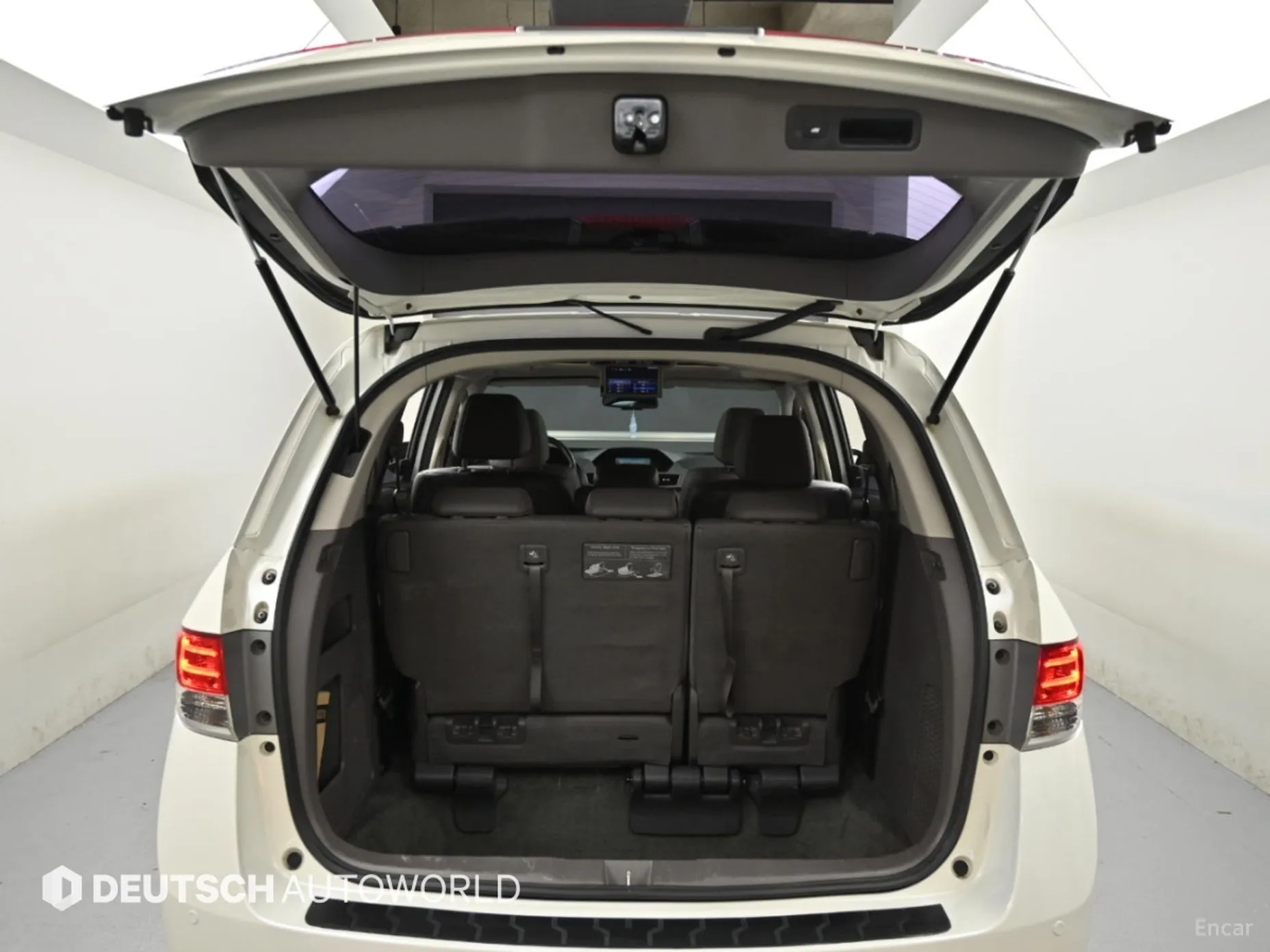 Honda Odyssey превью 19