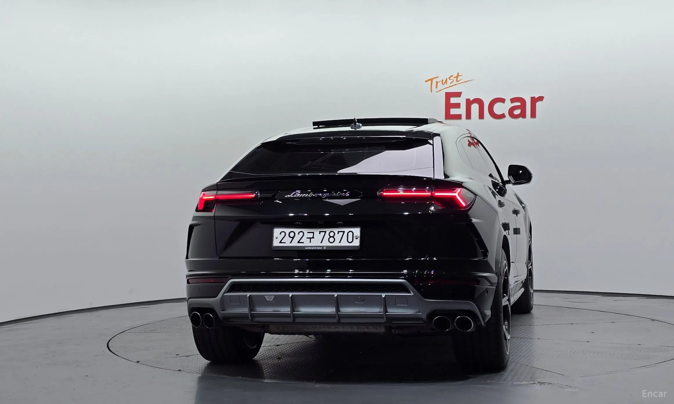 Lamborghini Urus превью 4