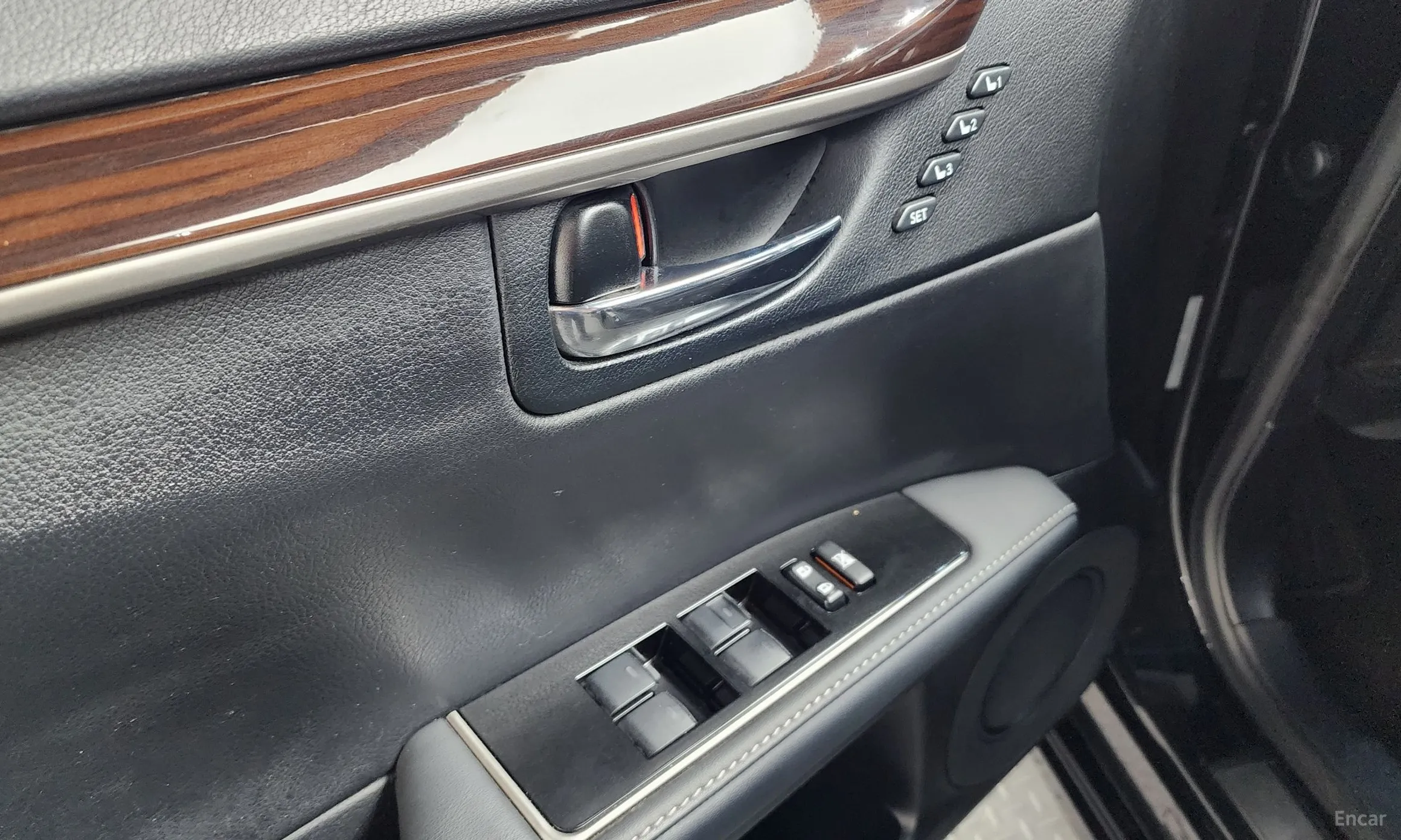 Lexus New ES300h превью 12