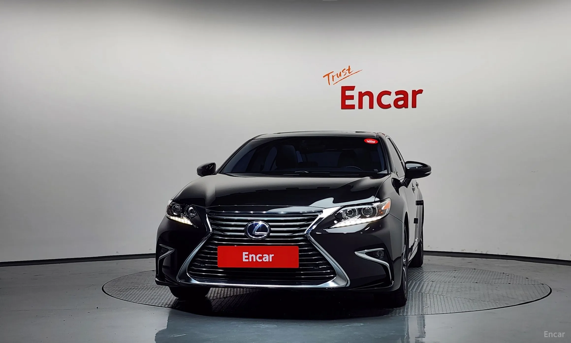 Lexus New ES300h превью 3