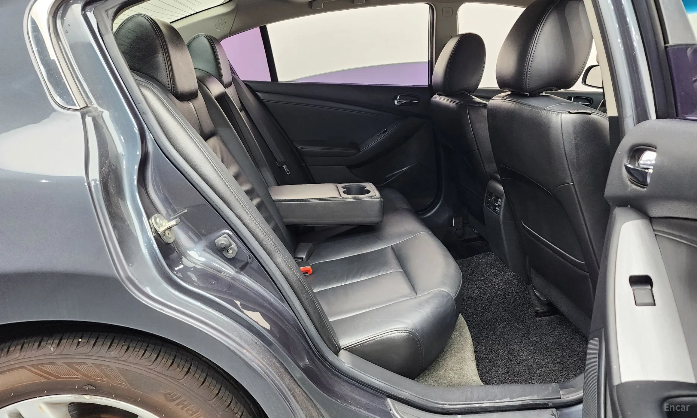 Nissan Altima превью 12