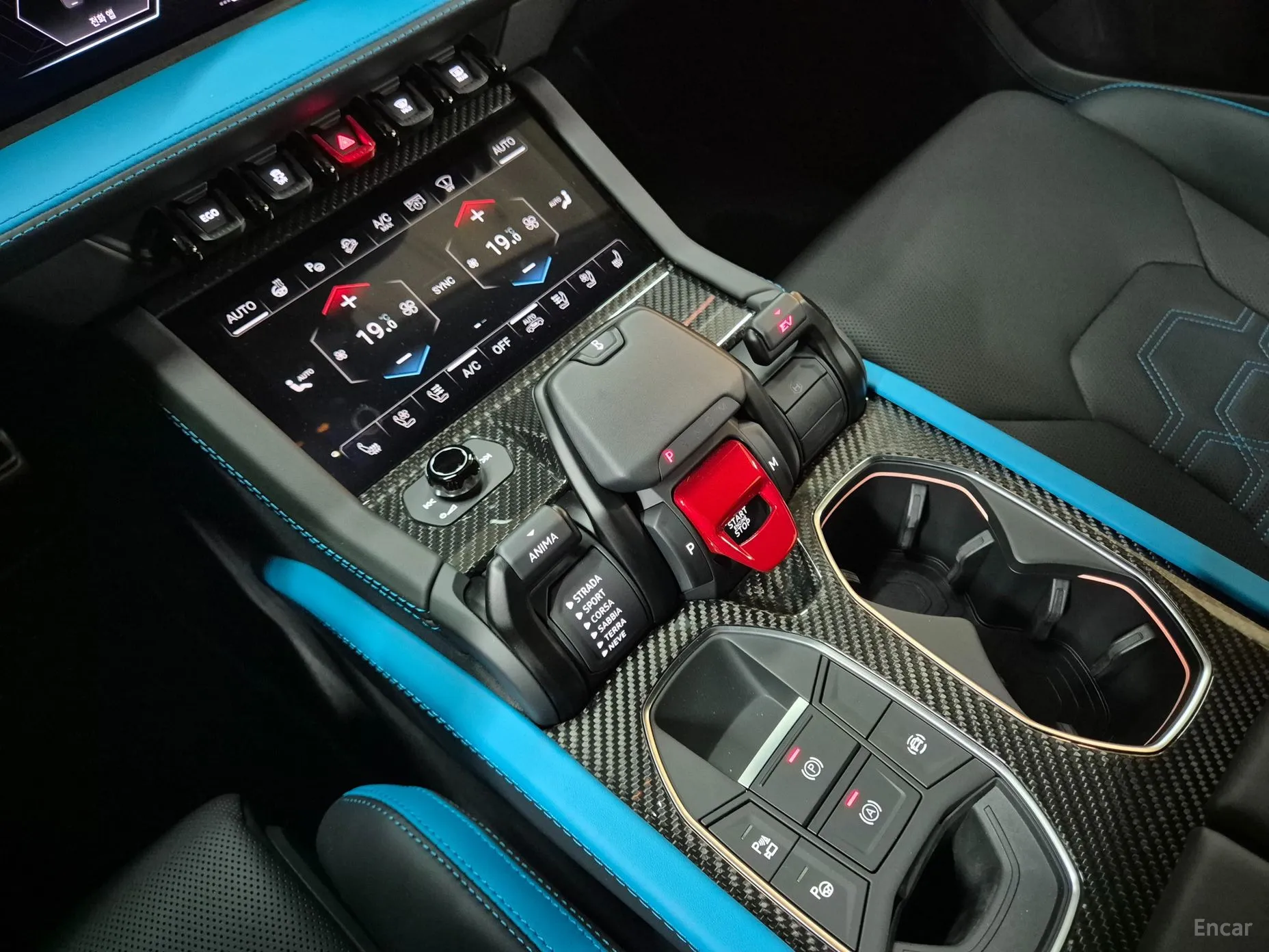 Lamborghini Urus превью 11