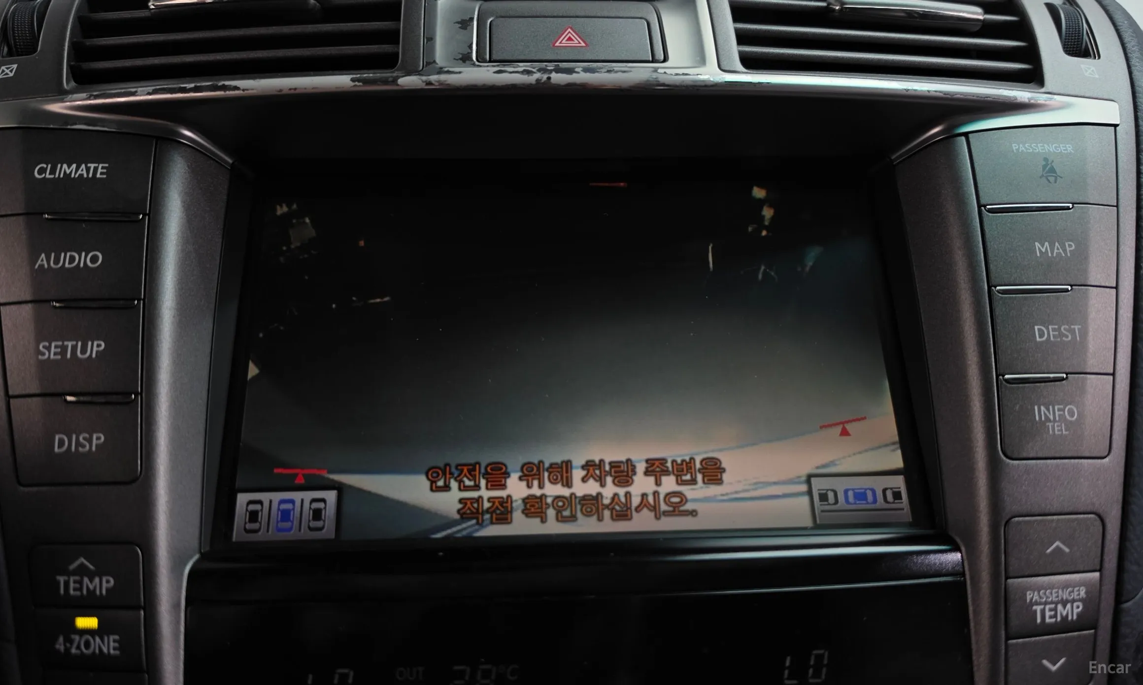 Lexus LS460 превью 15