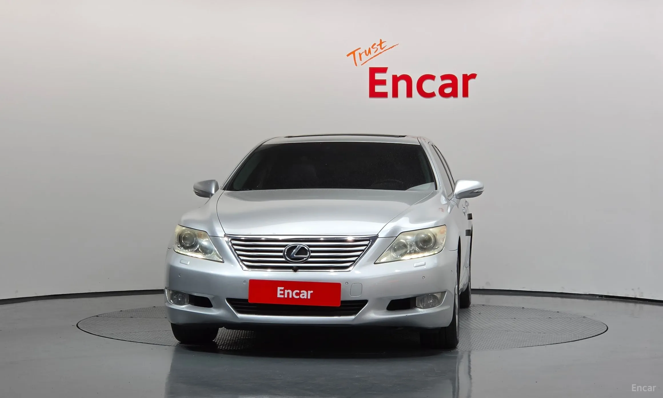 Lexus LS460 превью 3