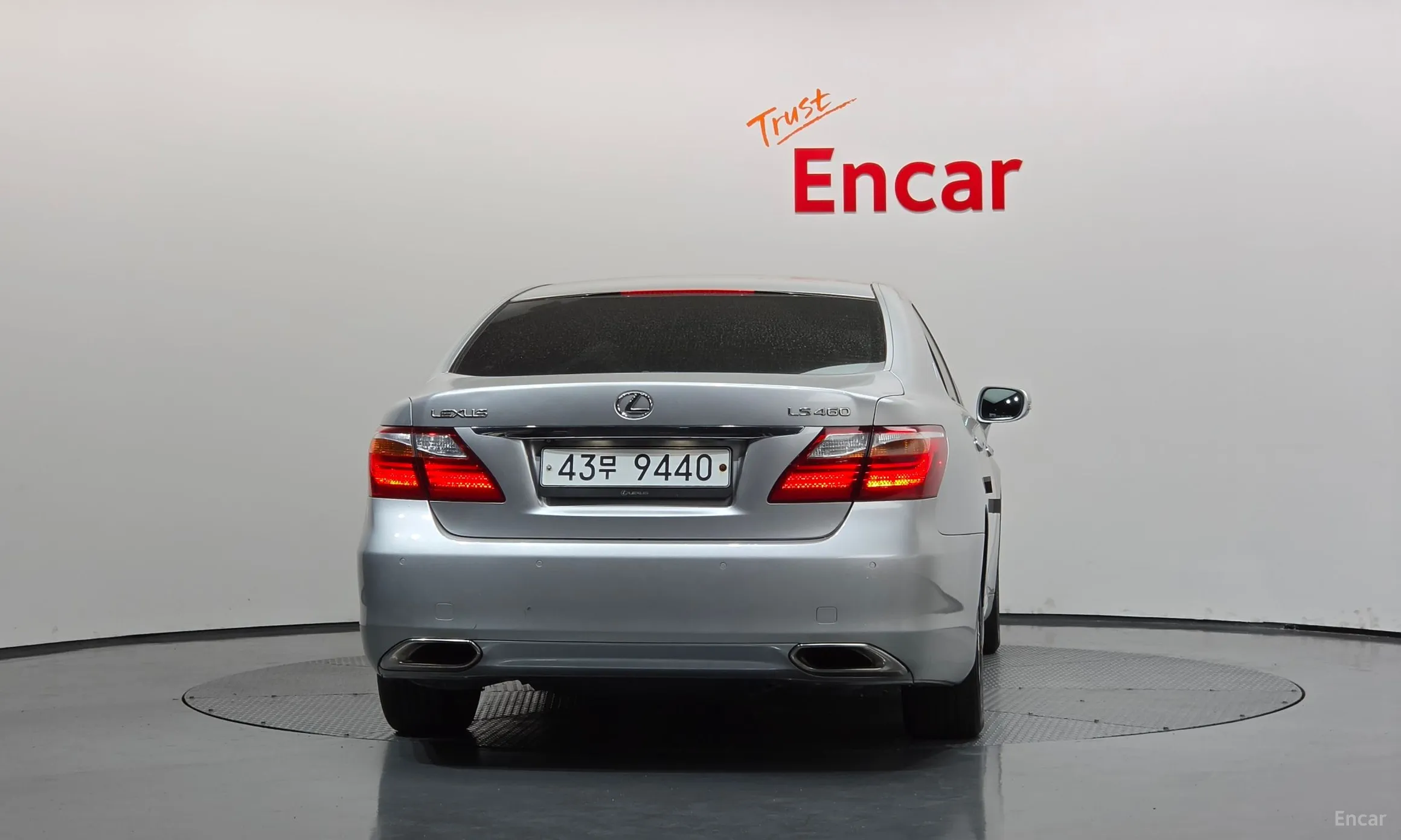 Lexus LS460 превью 4