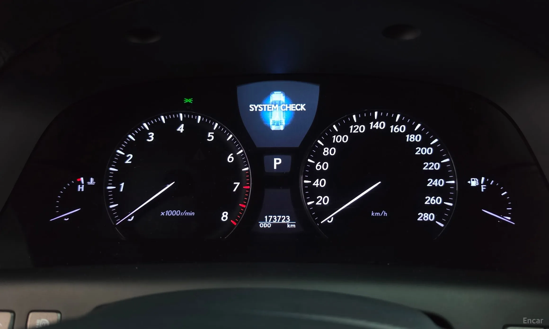 Lexus LS460 превью 8