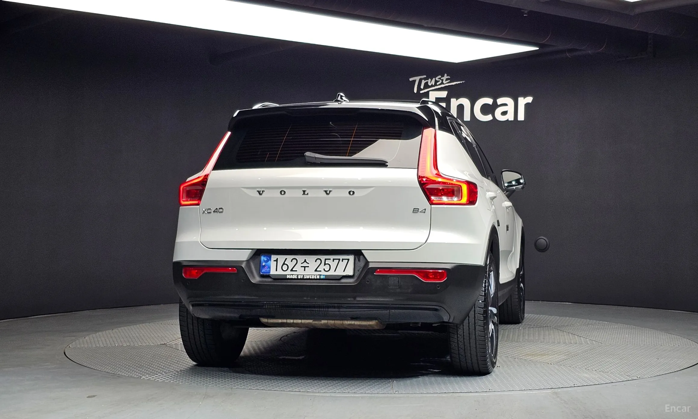 Volvo XC40 превью 4