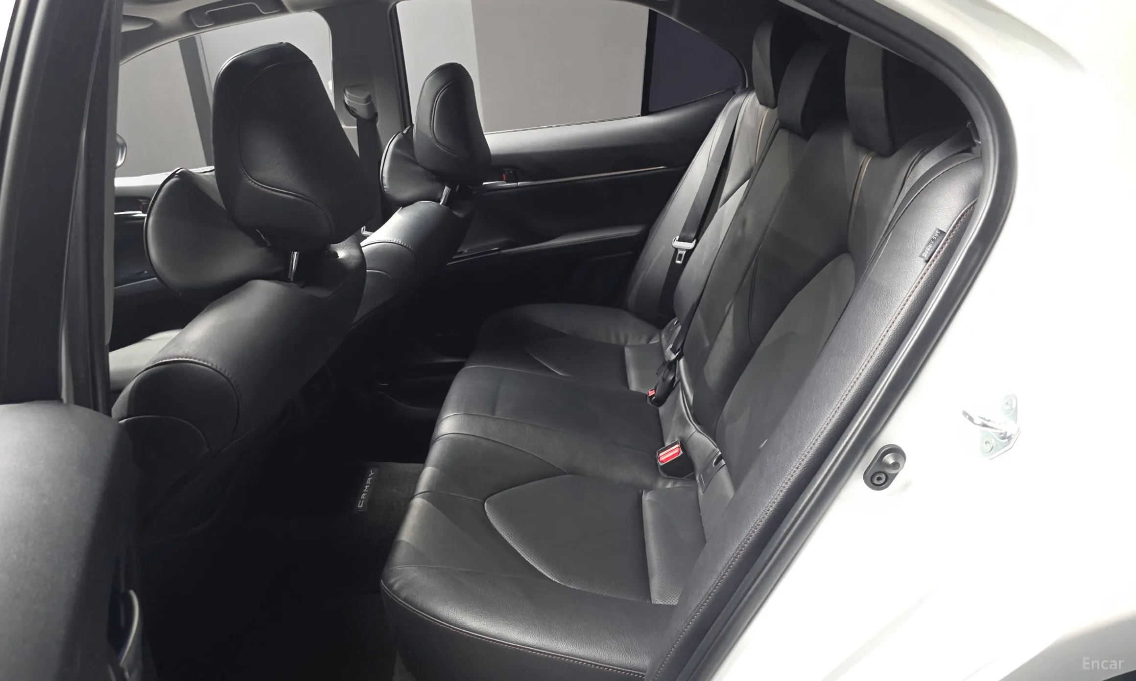 Toyota Camry (XV70) превью 11