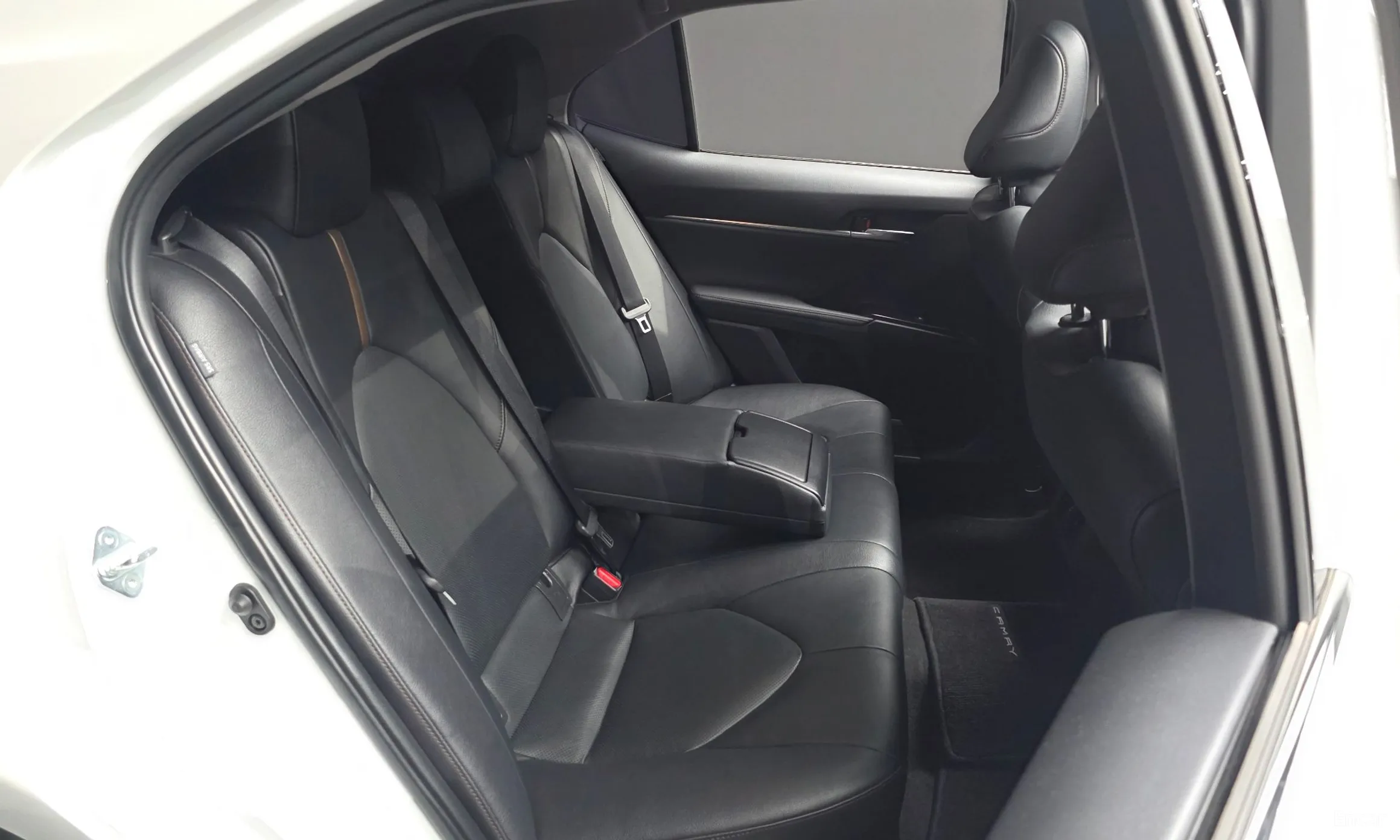 Toyota Camry (XV70) превью 12