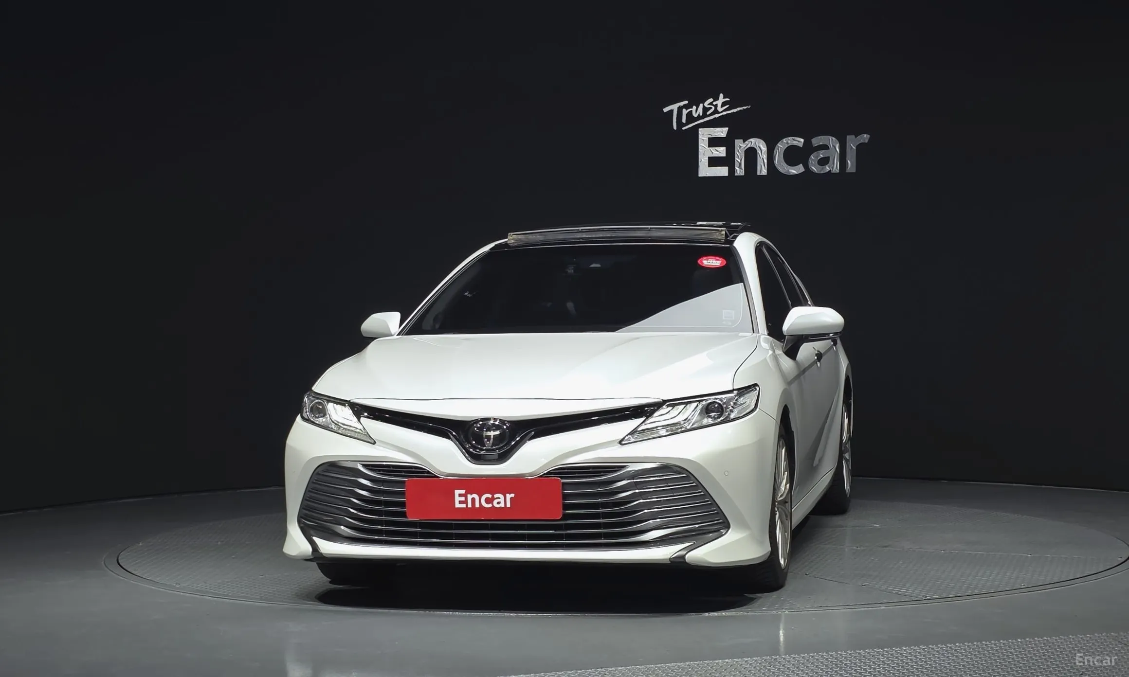 Toyota Camry (XV70) превью 3