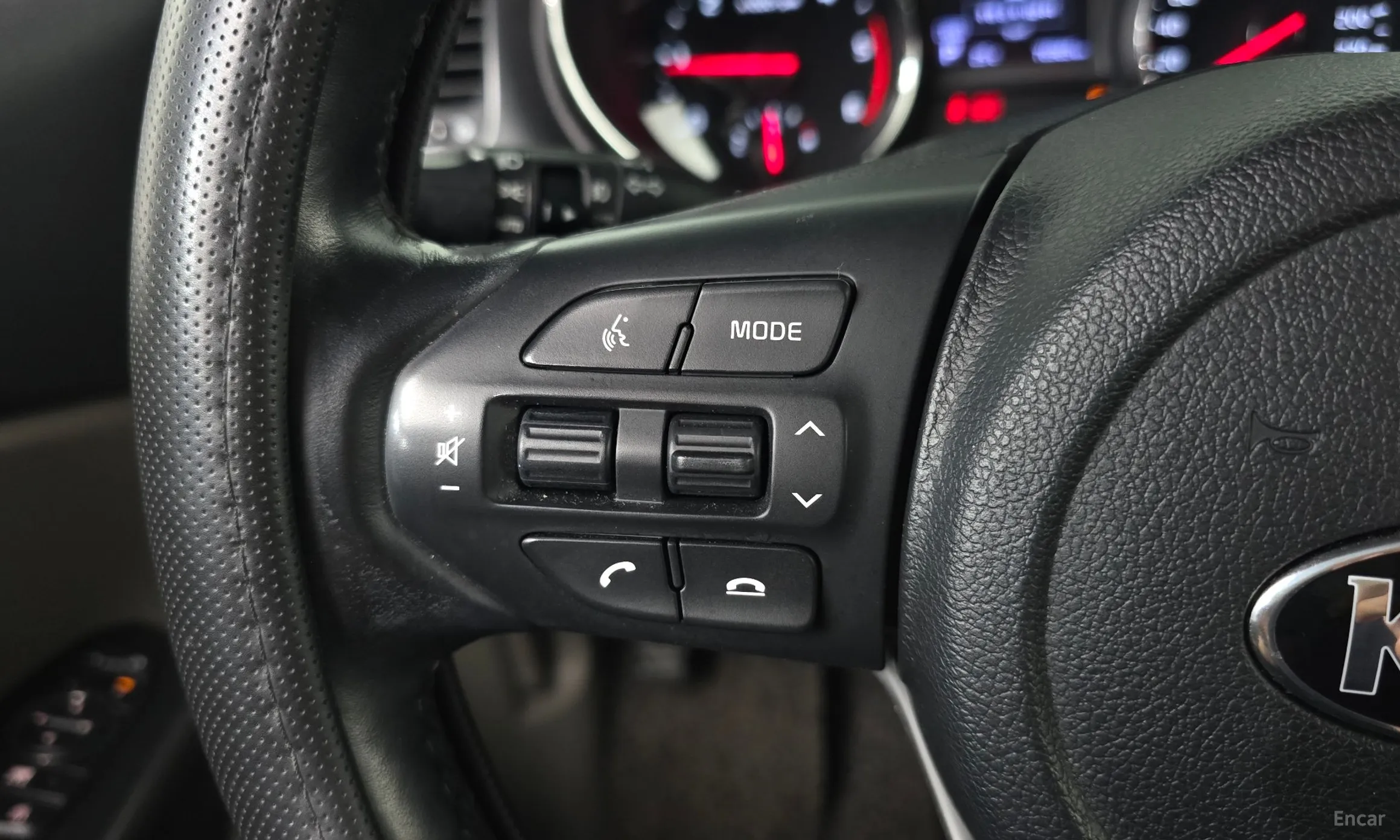 Kia Carnival превью 18