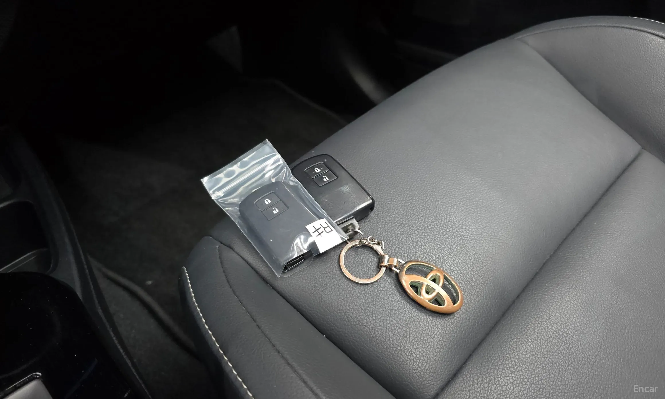 Toyota RAV4 превью 17