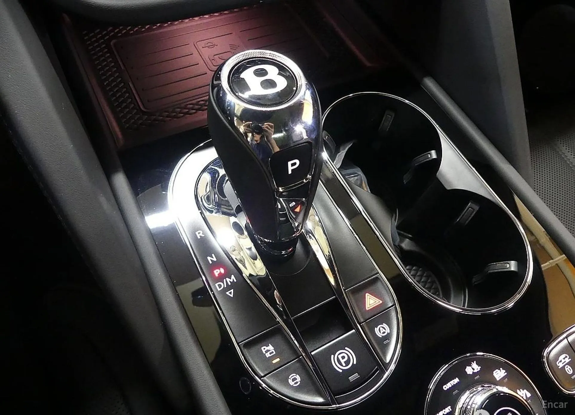 Bentley Bentayga превью 16