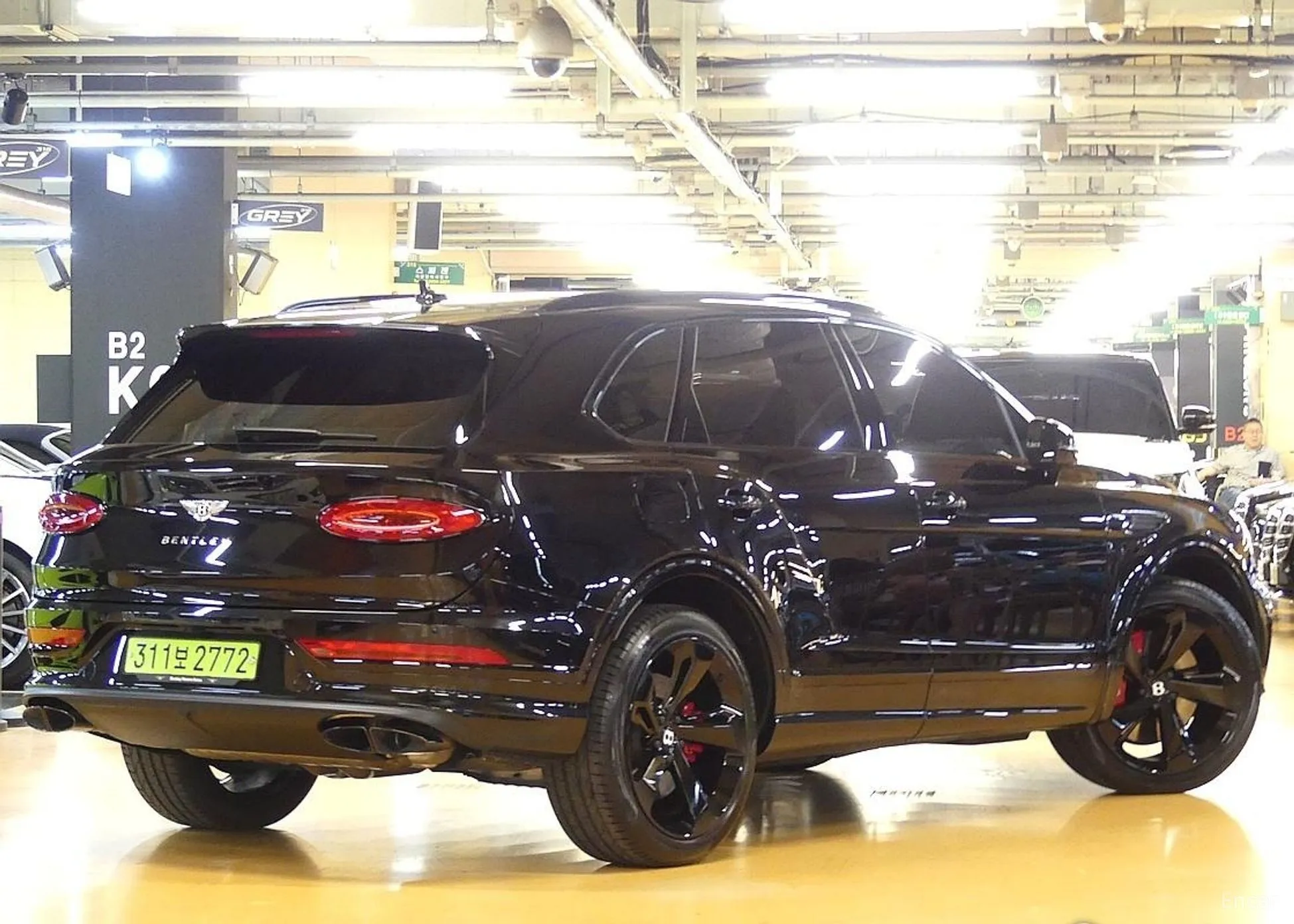 Bentley Bentayga превью 3