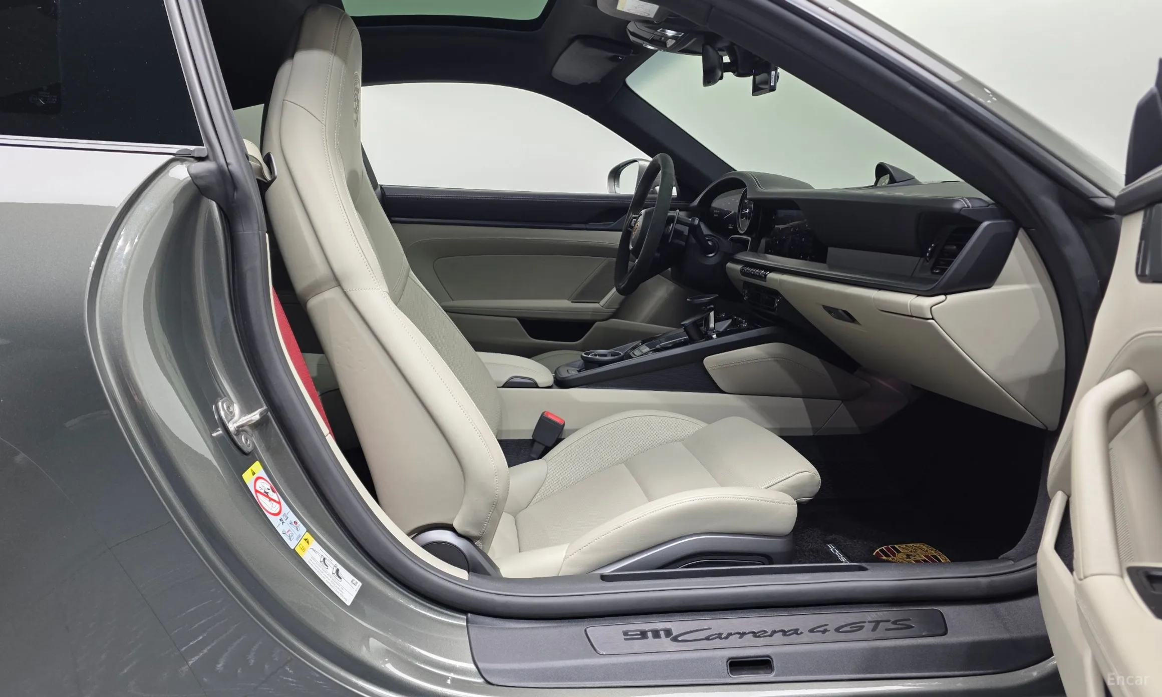 Porsche 911 (992) превью 11