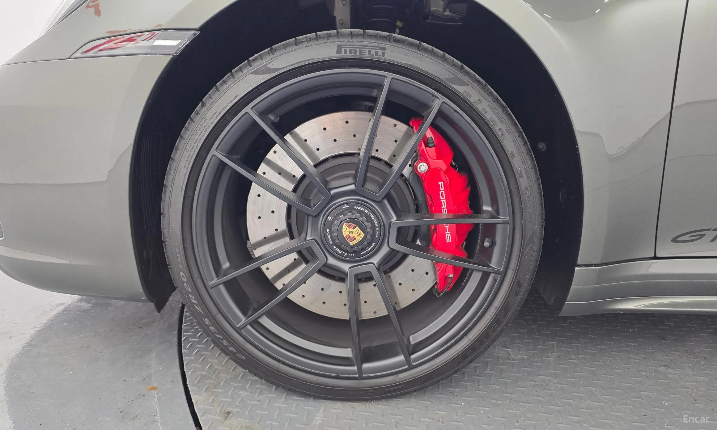 Porsche 911 (992) превью 5