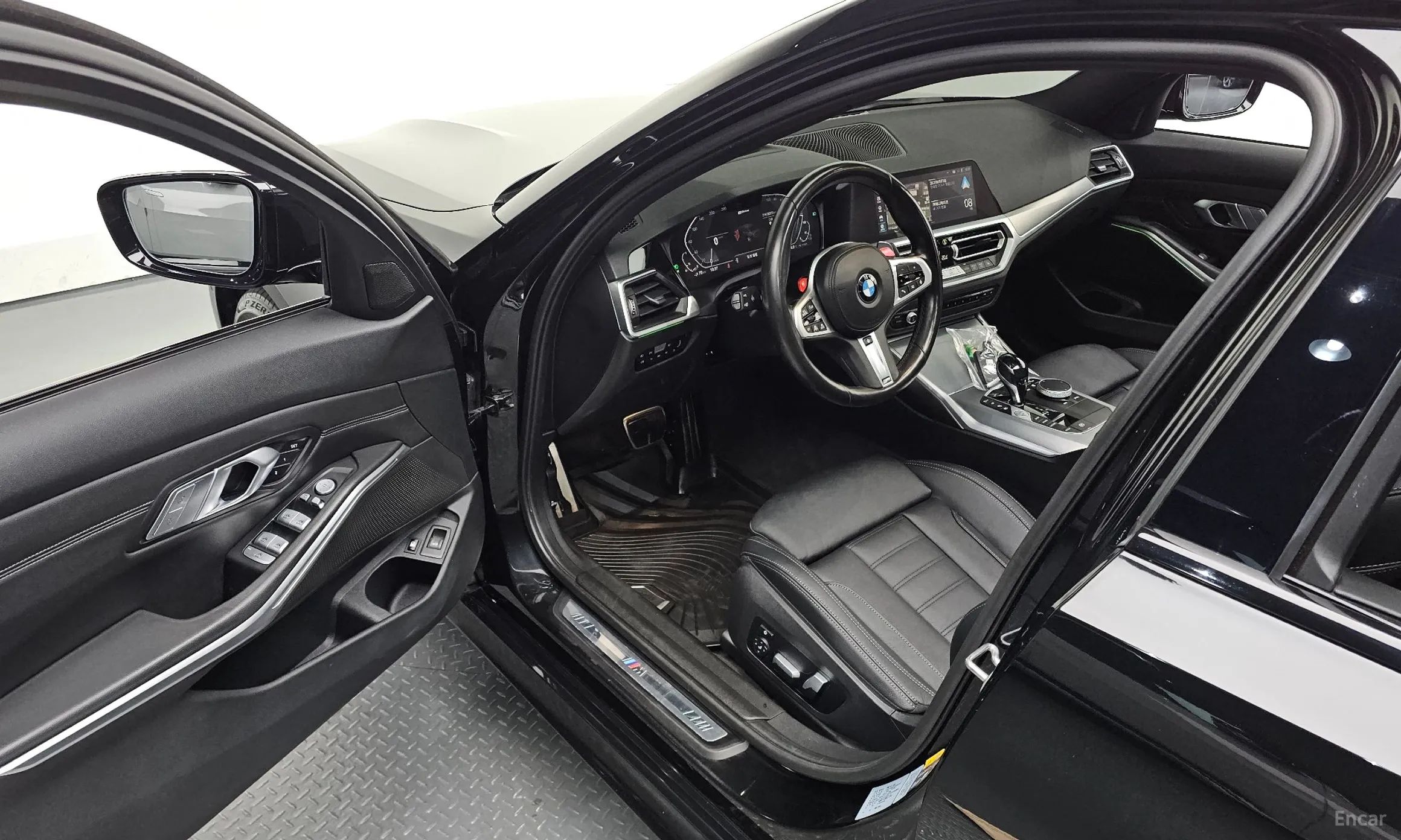 BMW 3 Series (G20) превью 11