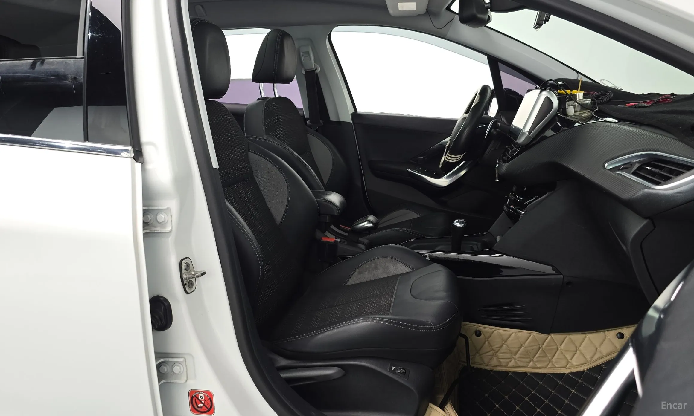 Peugeot 2008. превью 11