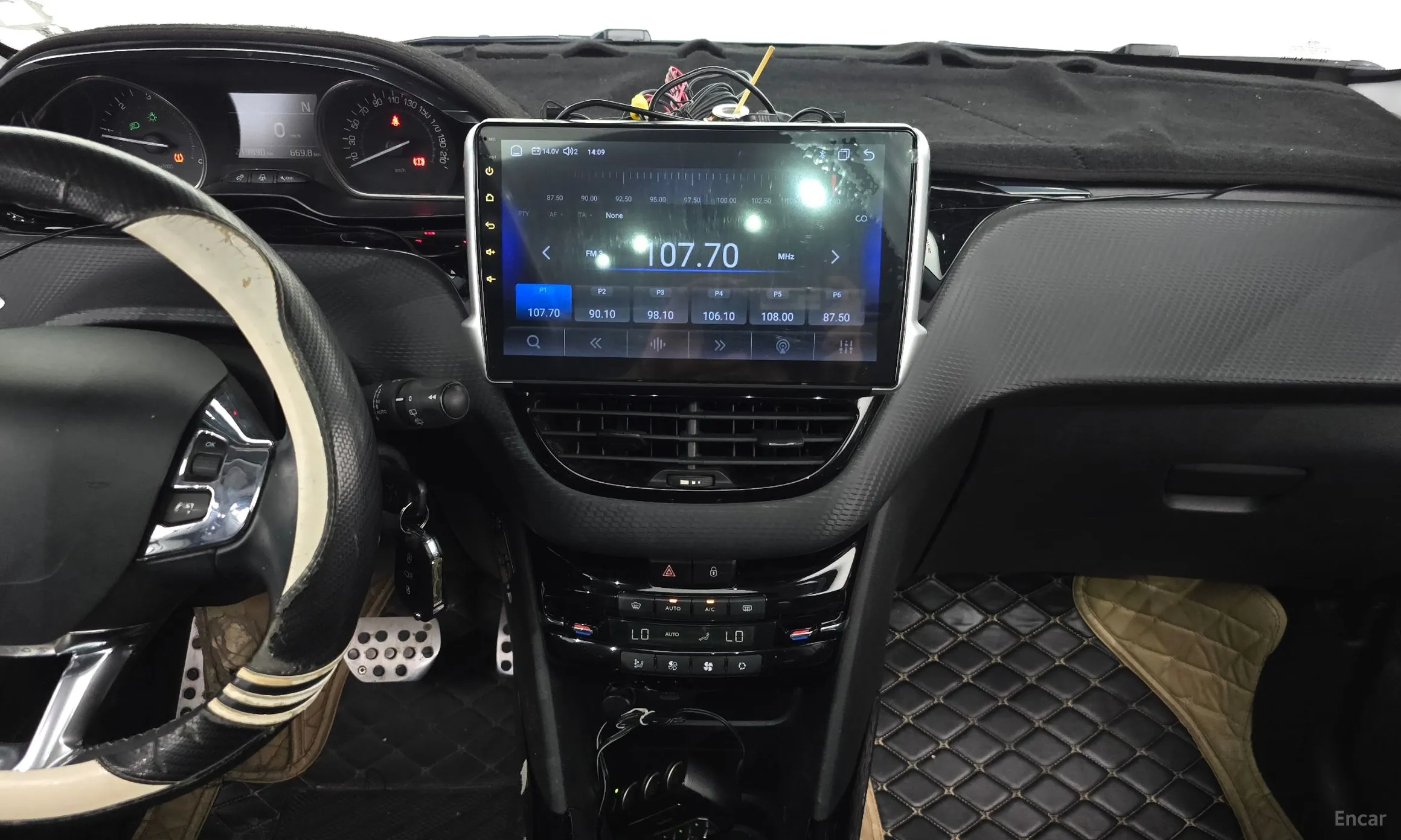 Peugeot 2008. превью 14