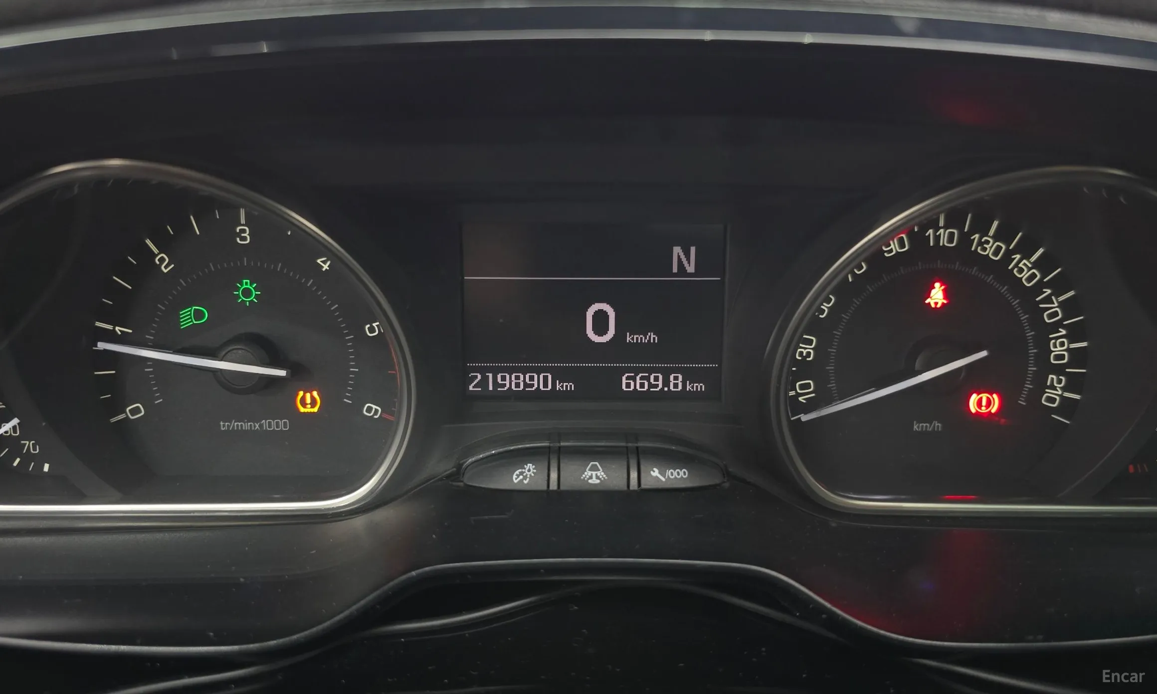 Peugeot 2008. превью 8
