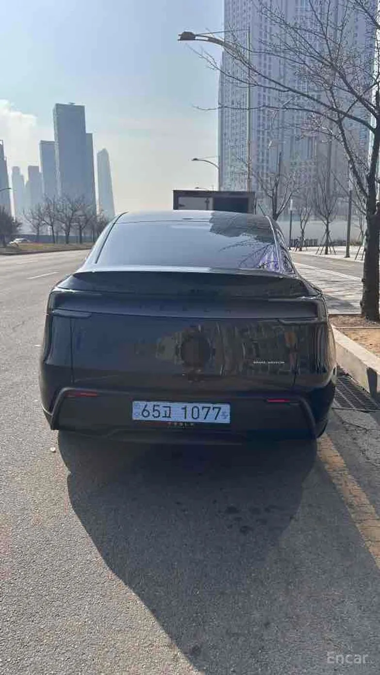 Tesla Model Y превью 6