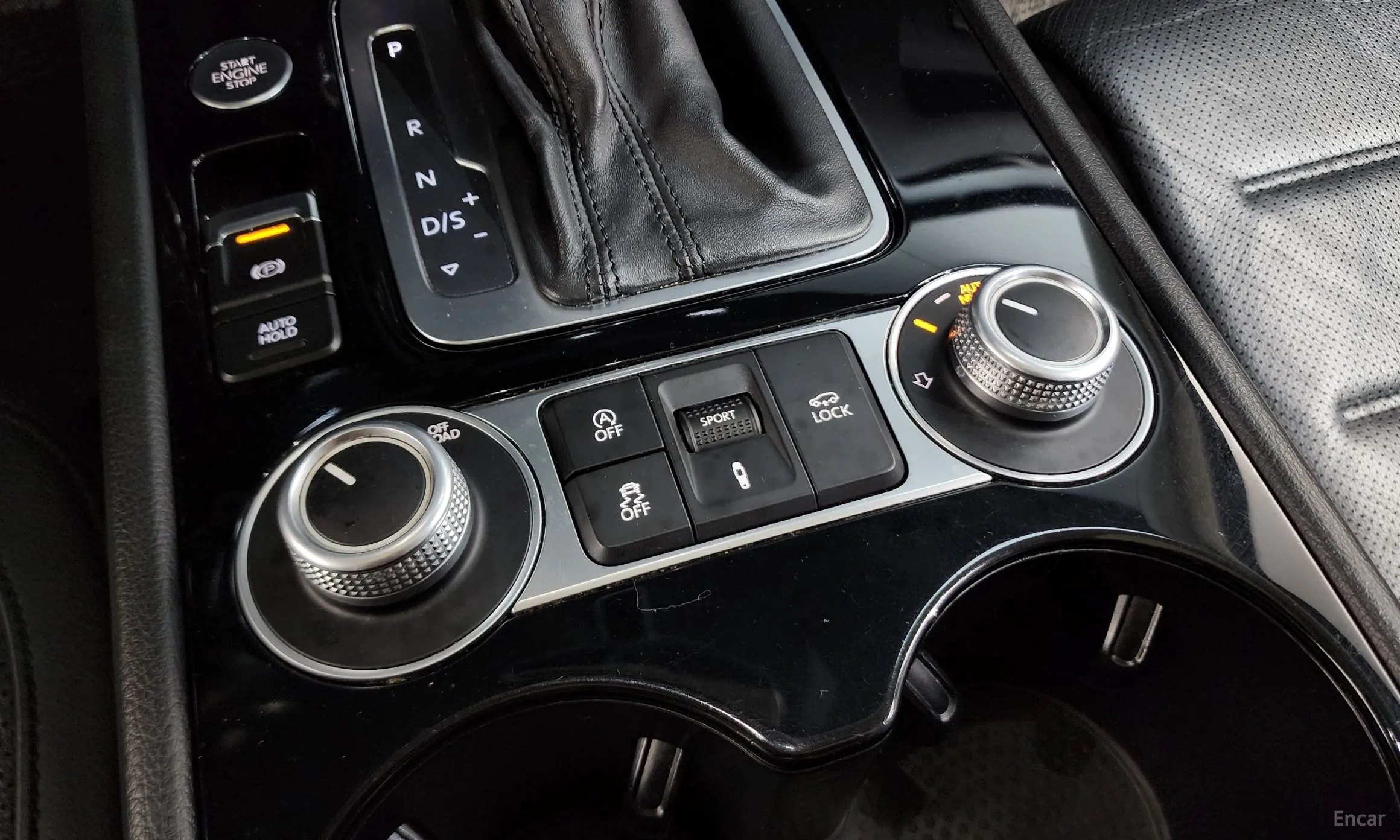 Volkswagen New Touareg превью 17