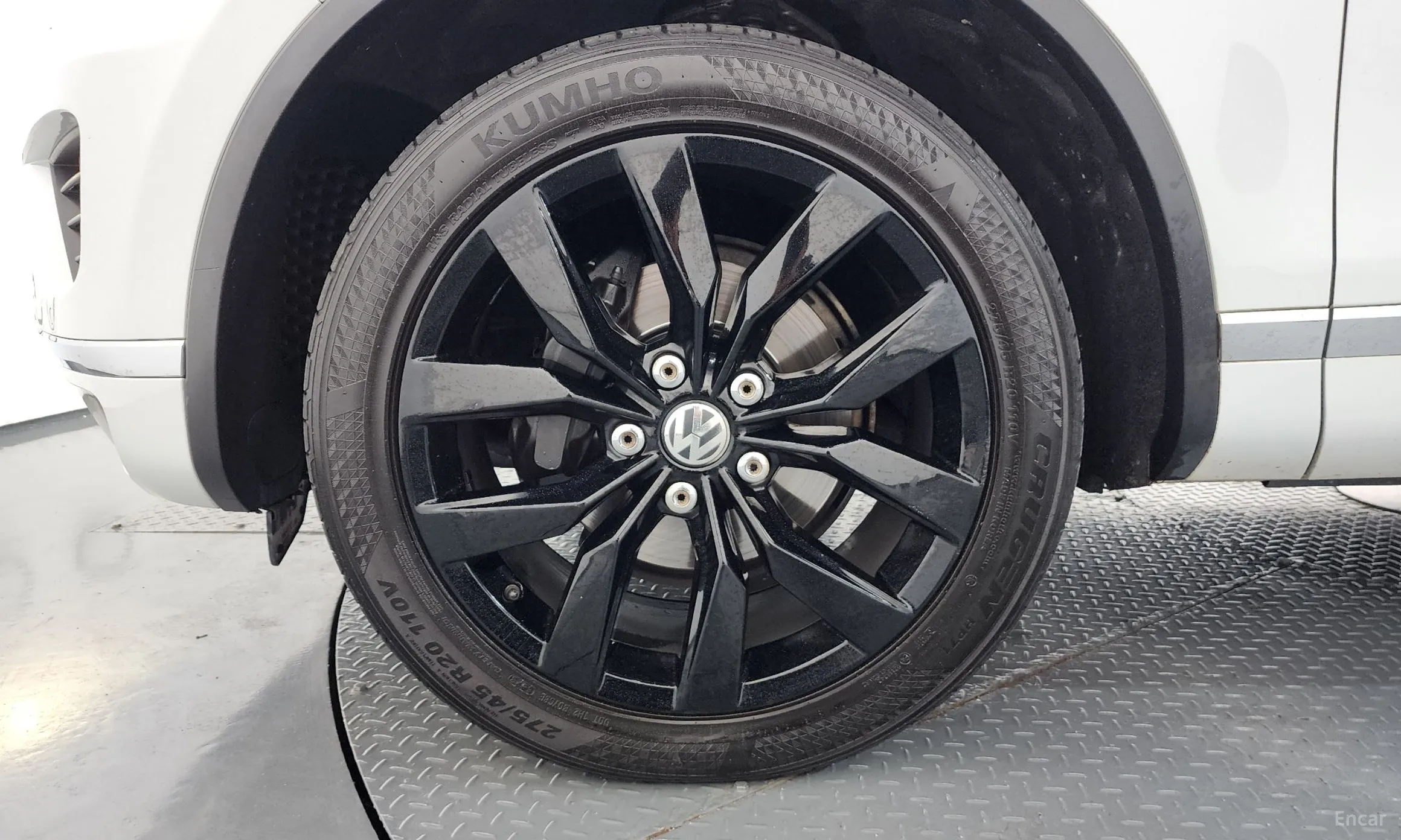 Volkswagen New Touareg превью 5