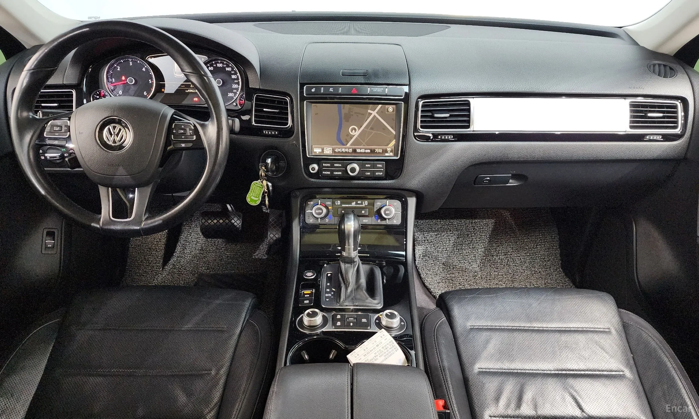 Volkswagen New Touareg превью 7