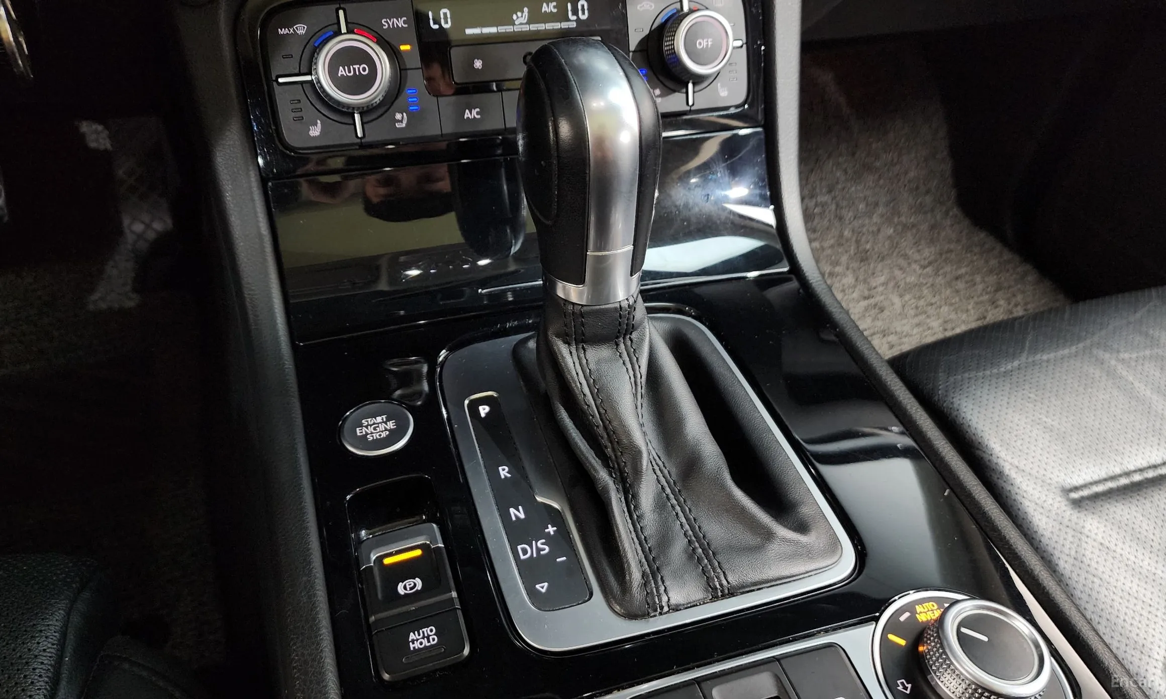 Volkswagen New Touareg превью 9