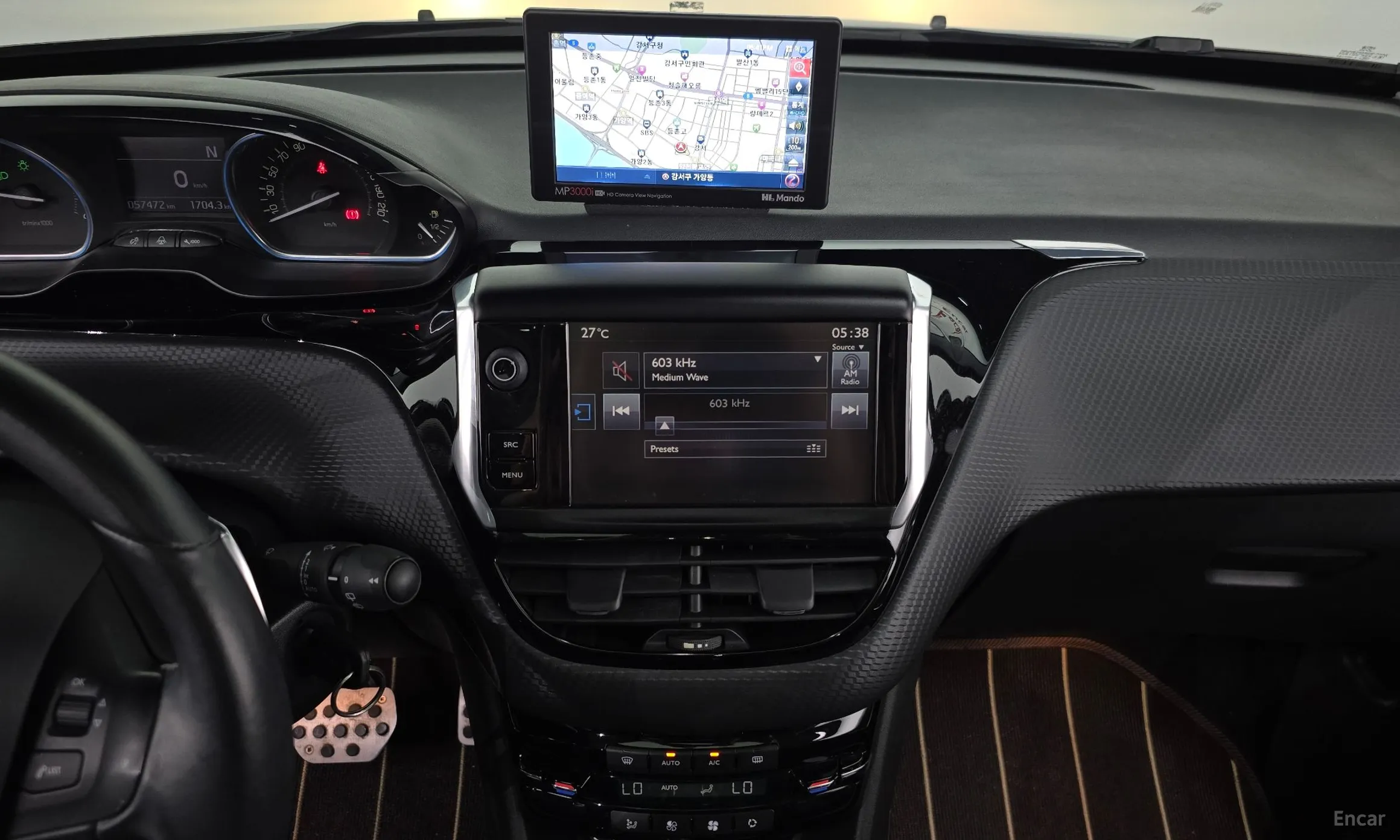 Peugeot 2008. превью 14