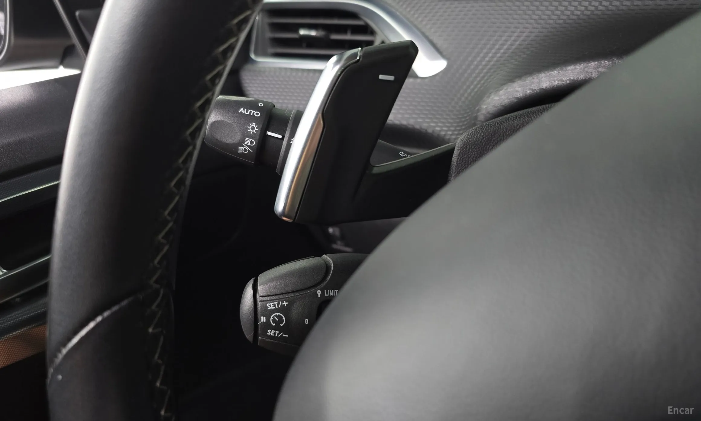 Peugeot 2008. превью 17