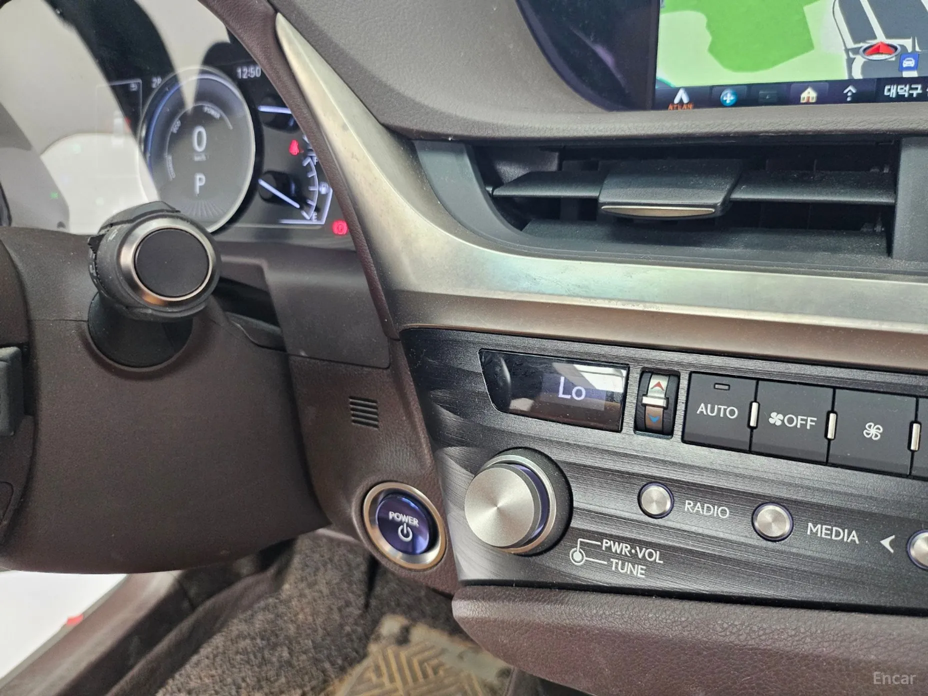 Lexus ES300h 7th Generation превью 15