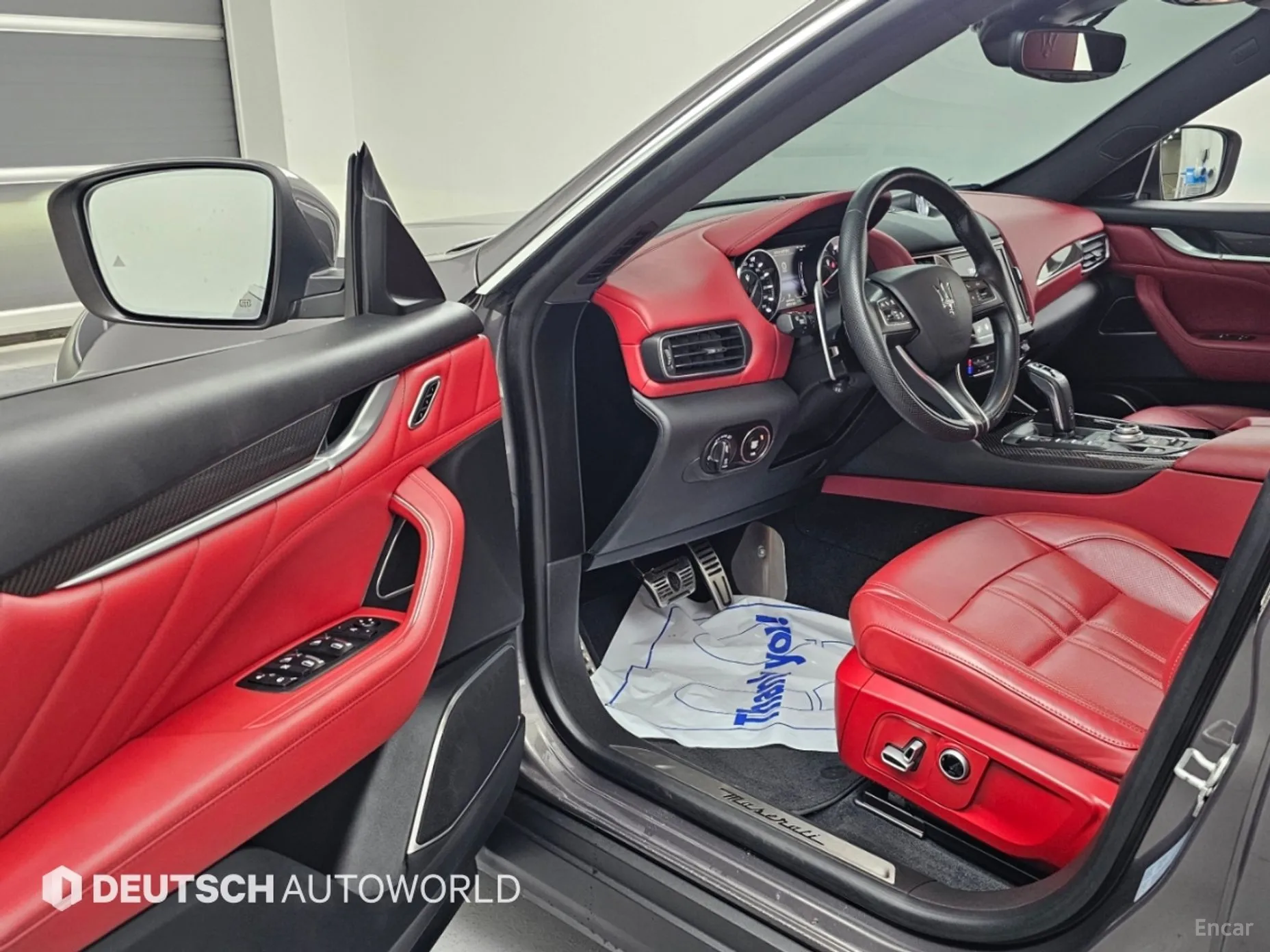 Maserati Levante превью 12