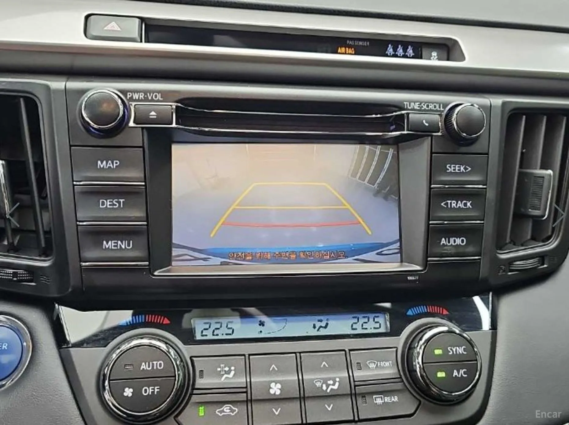 Toyota RAV4 превью 16