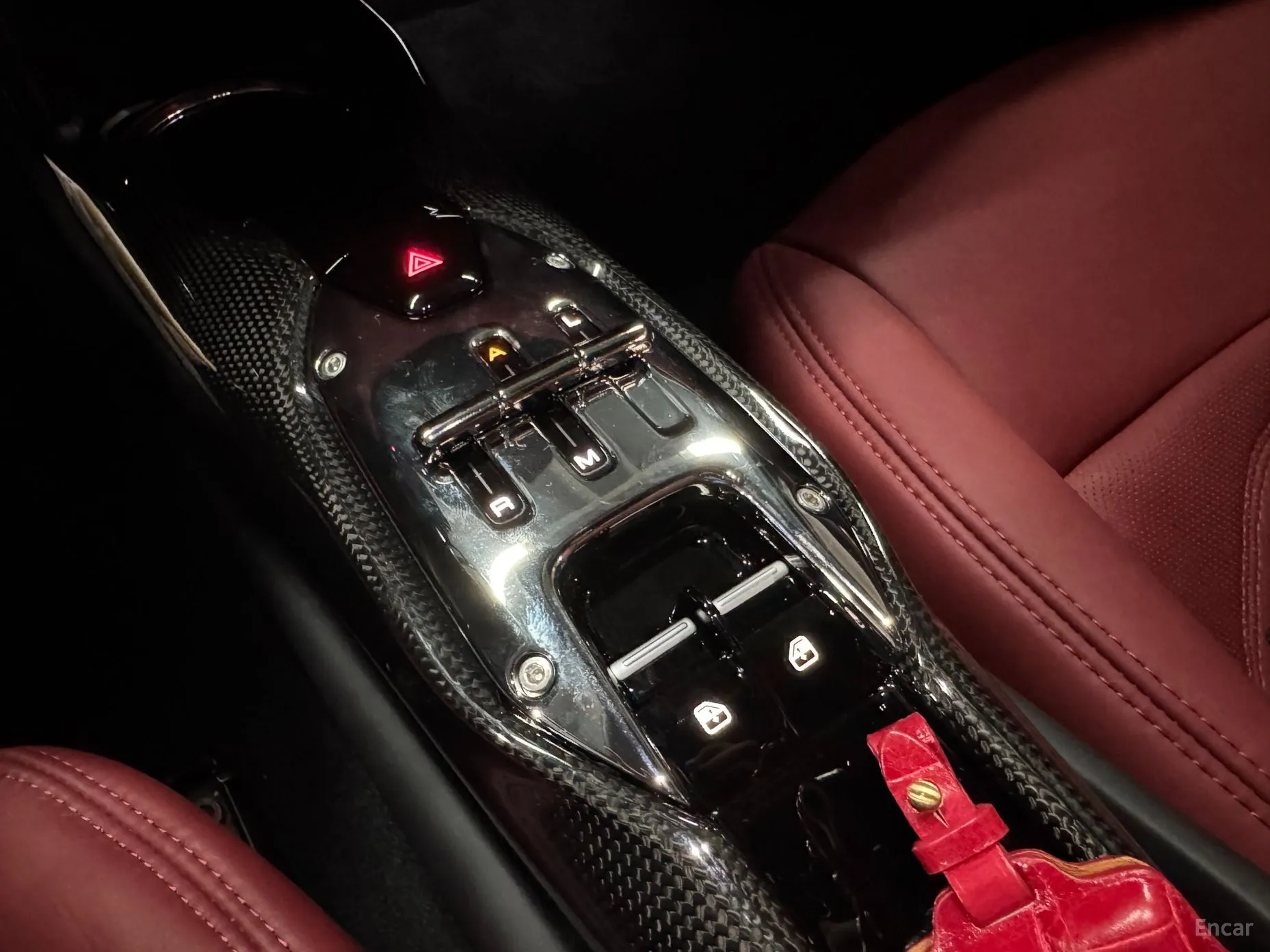 Ferrari 296 GTB превью 11