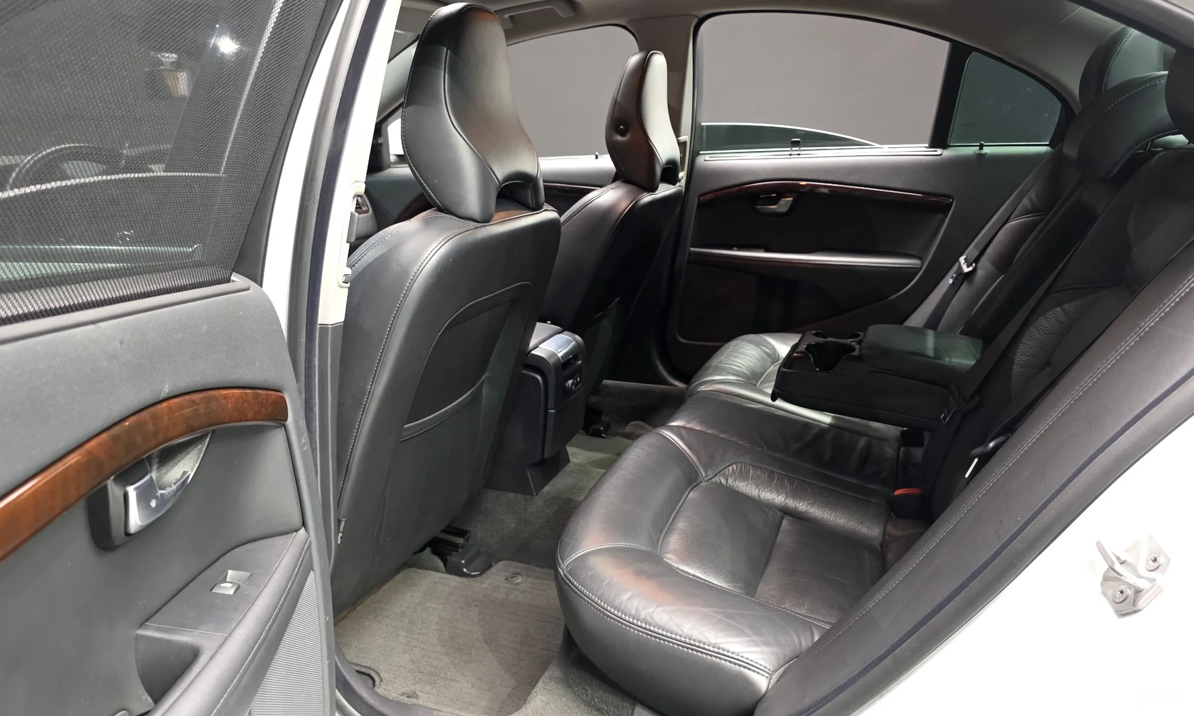 Volvo S80 превью 11
