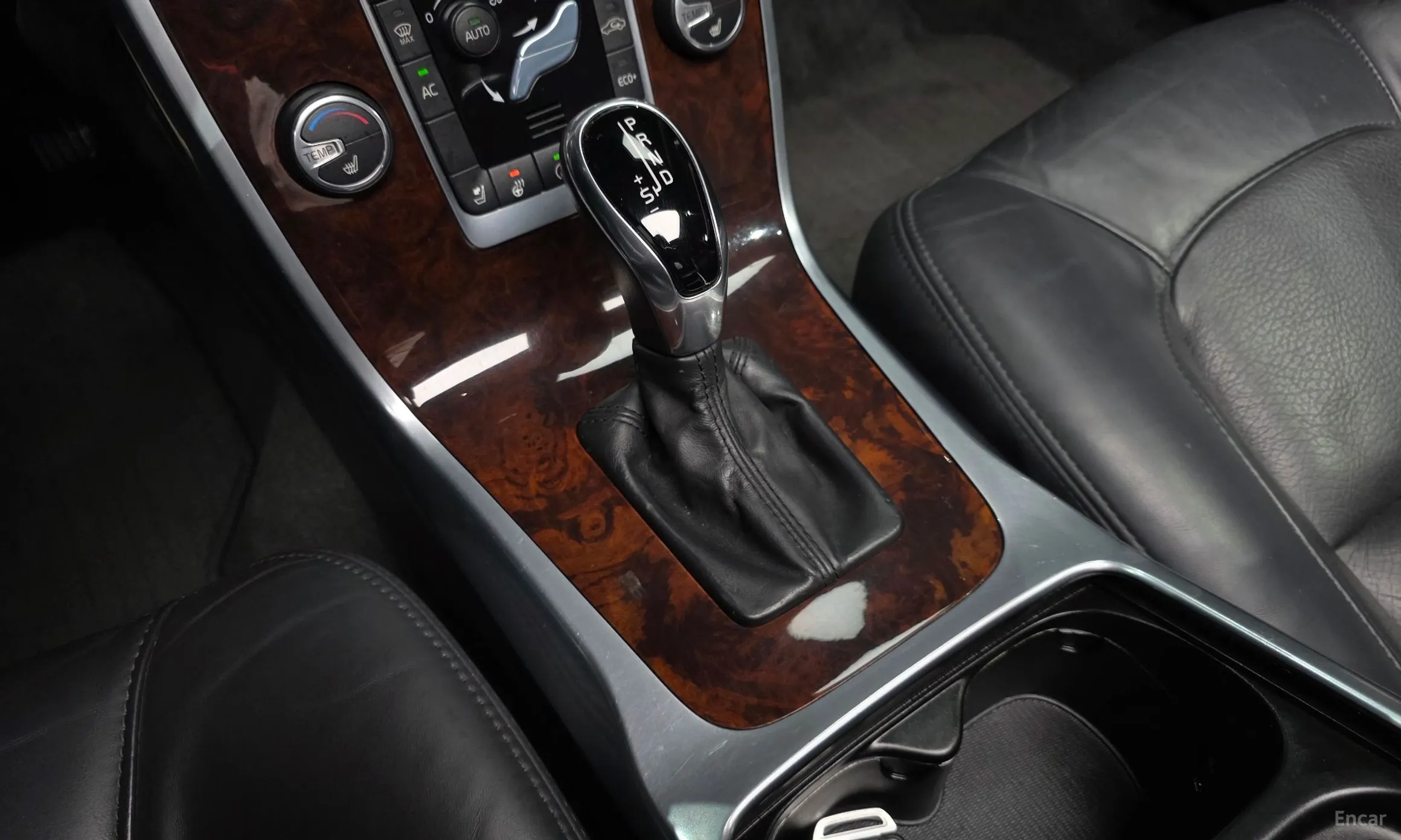 Volvo S80 превью 9