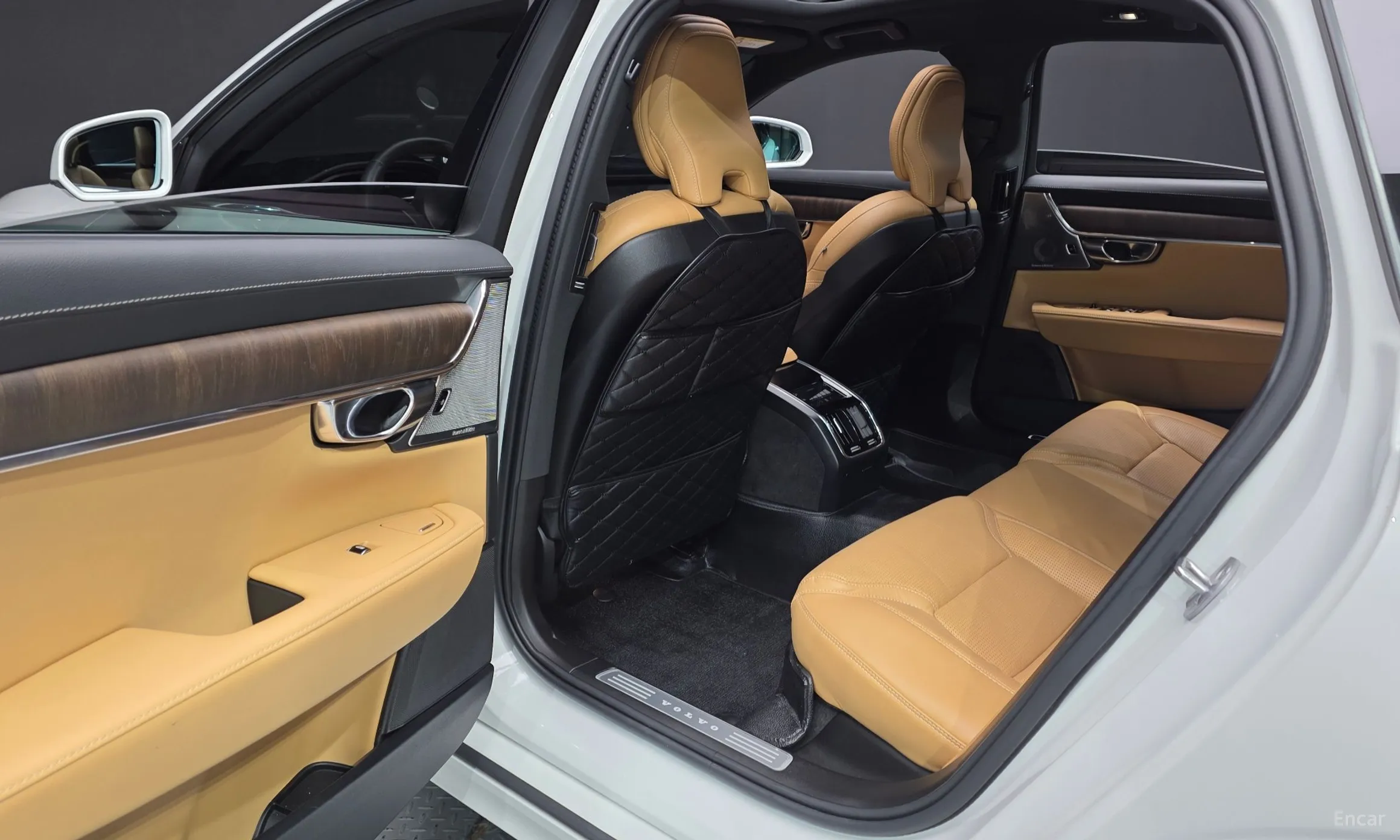 Volvo S90 превью 12