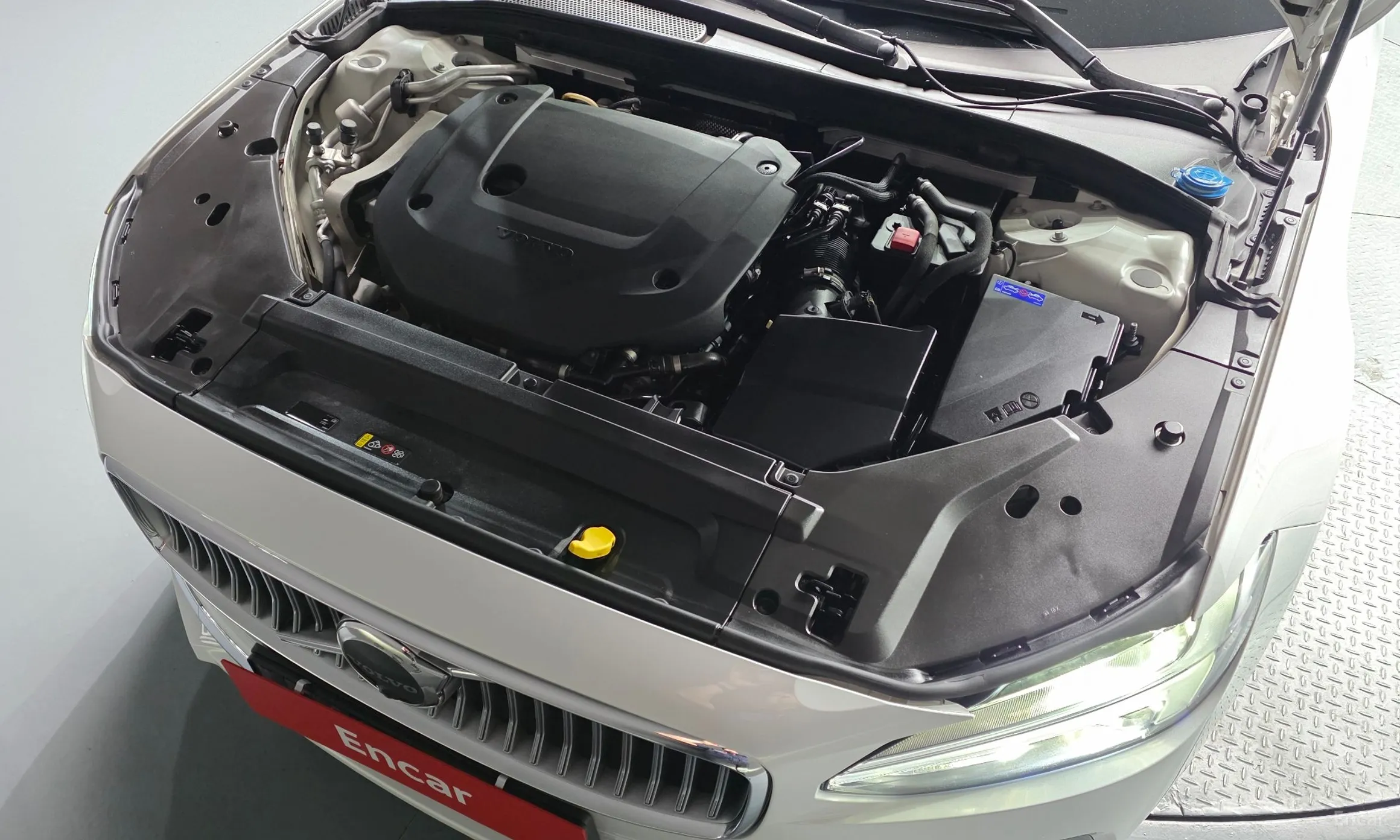 Volvo S90 превью 6