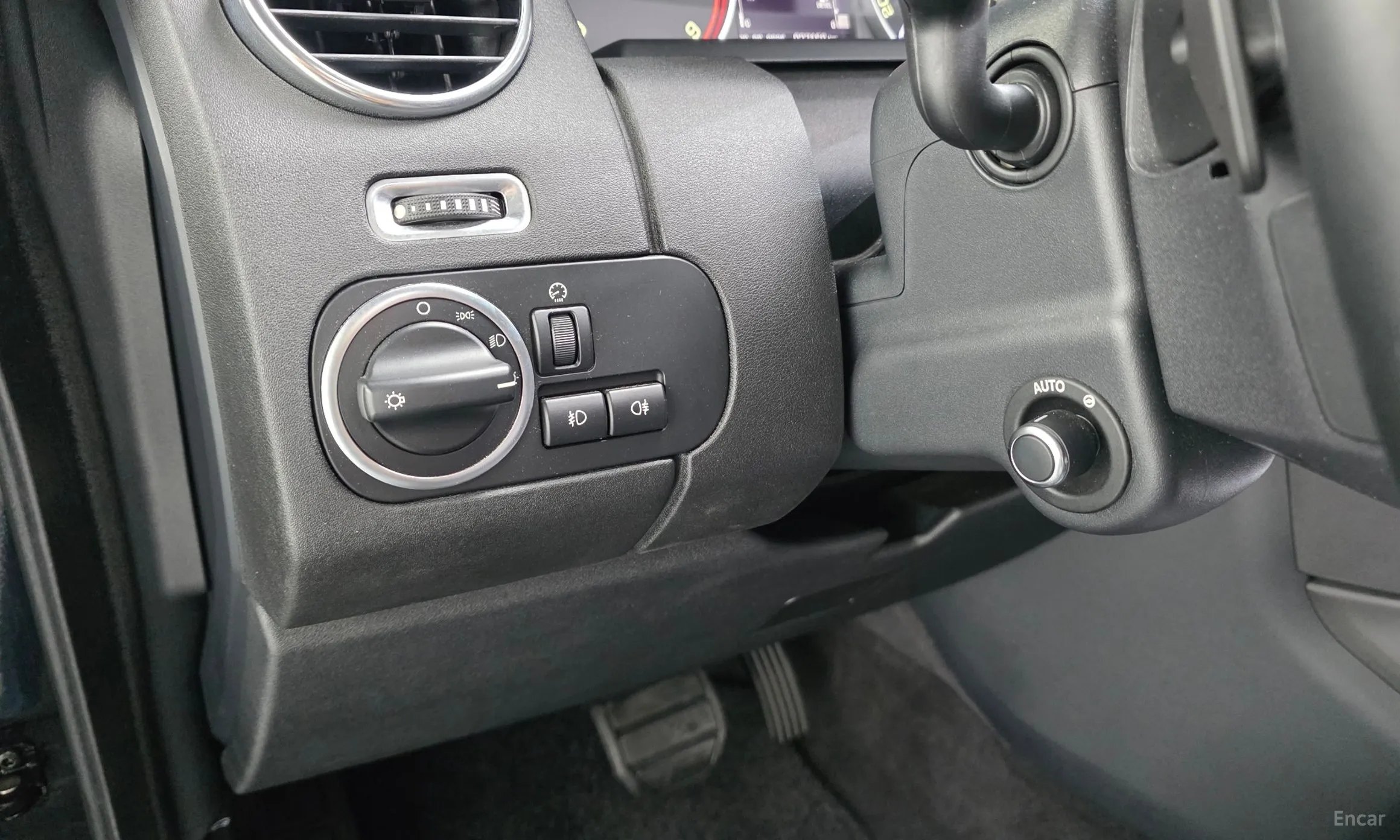 Land Rover Discovery 4 превью 14