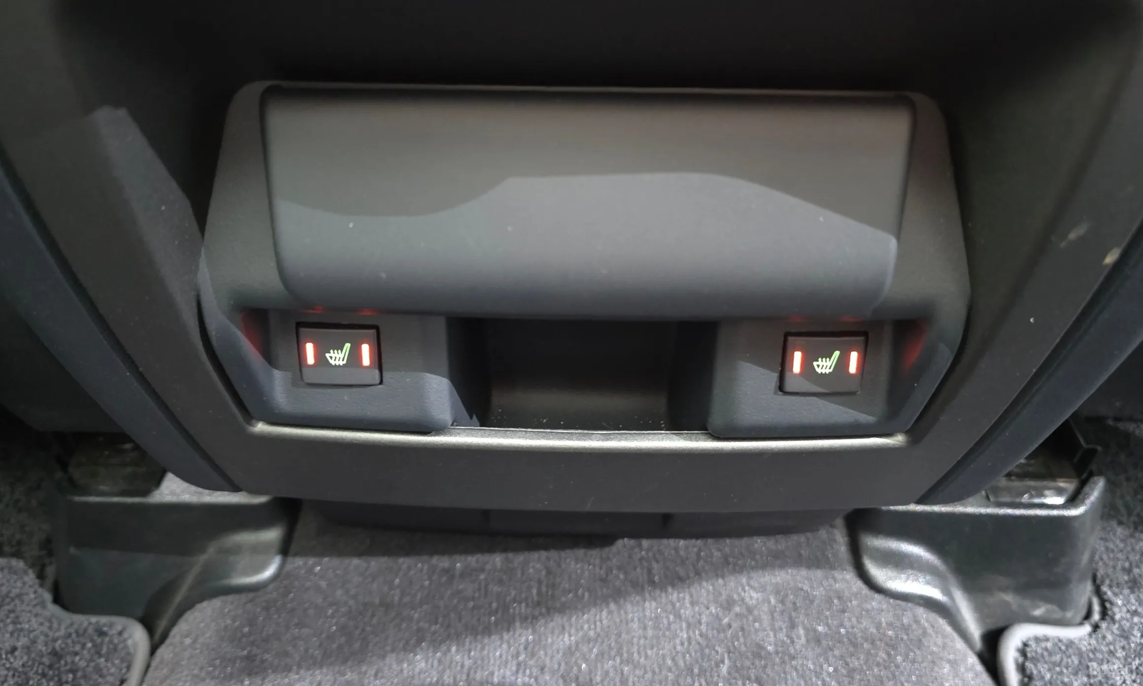 Land Rover Discovery 4 превью 18