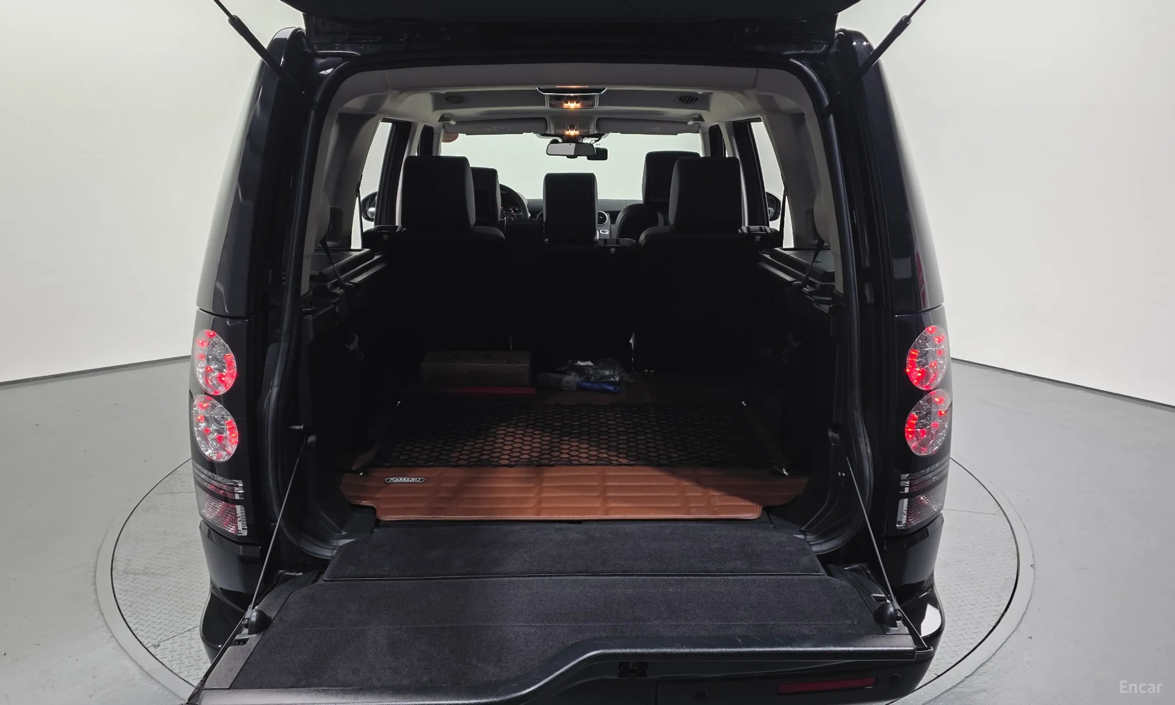Land Rover Discovery 4 превью 20