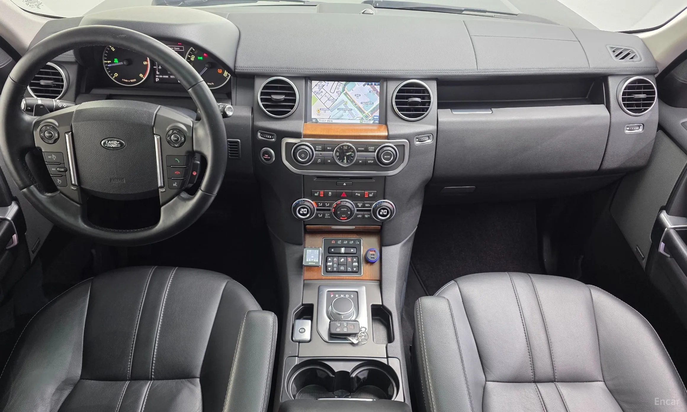 Land Rover Discovery 4 превью 7