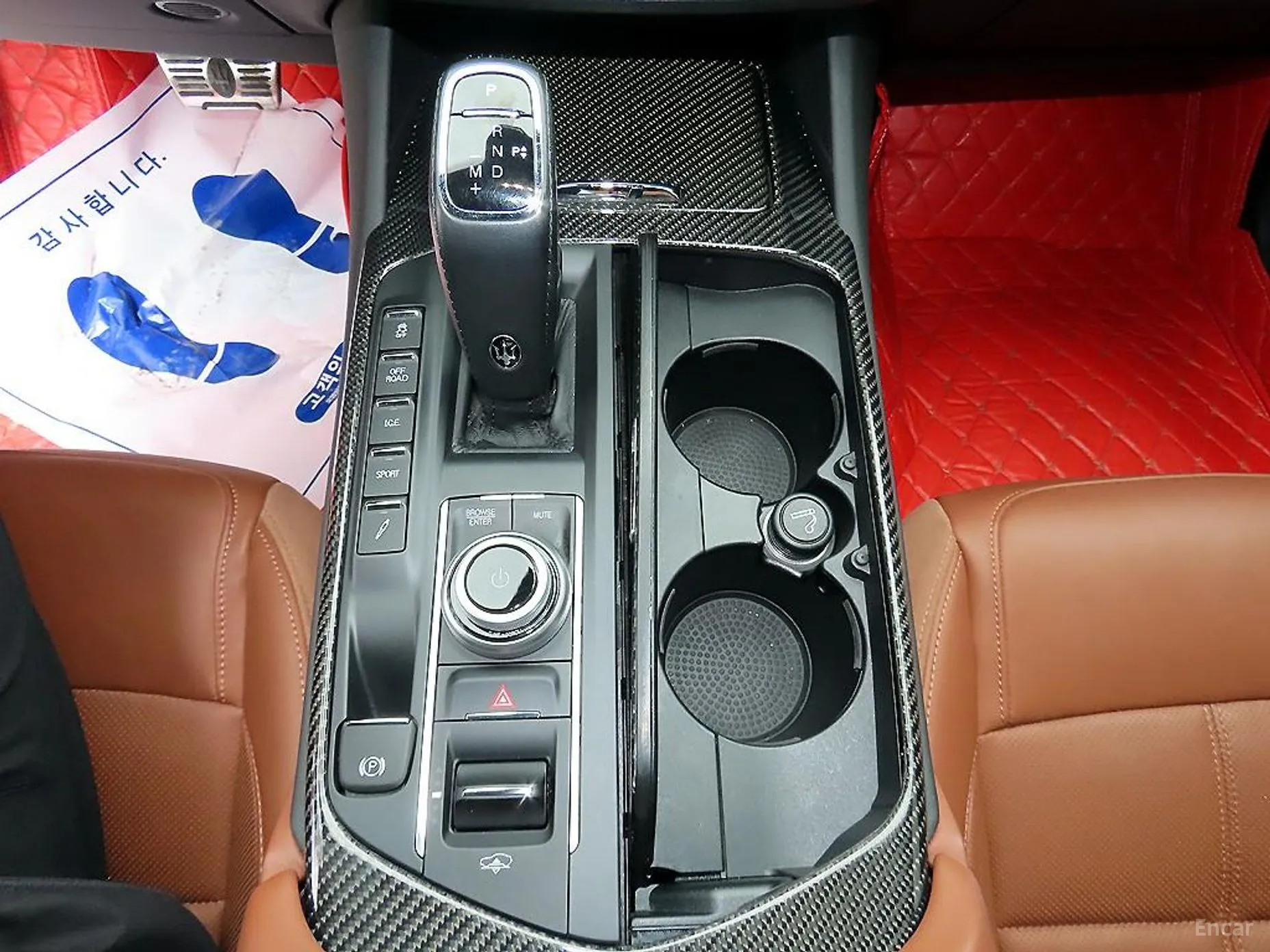Maserati Levante превью 10