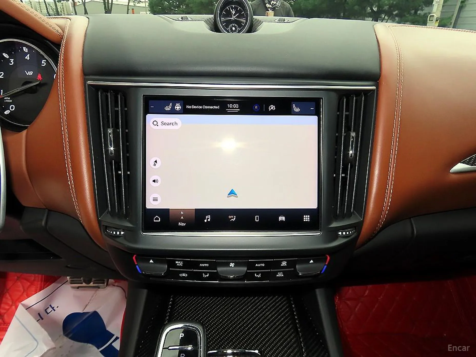 Maserati Levante превью 14