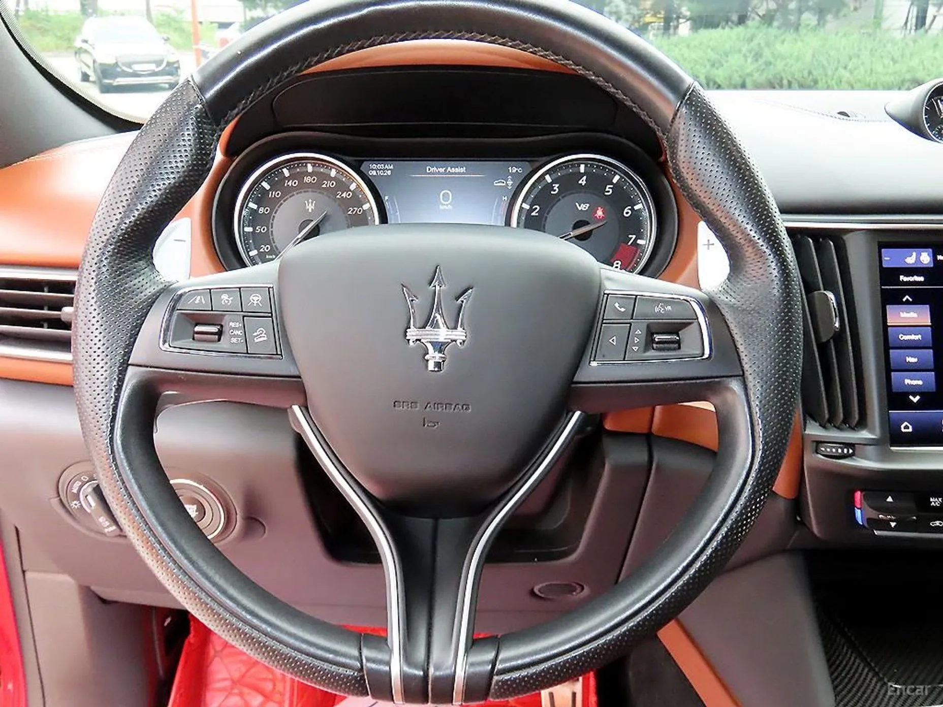 Maserati Levante превью 8