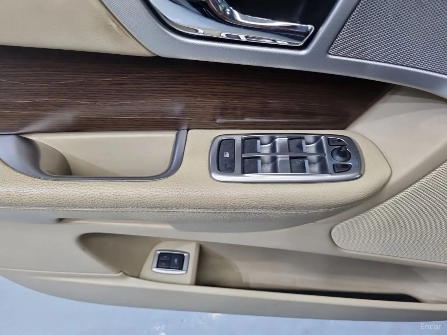 Jaguar New XF превью 15