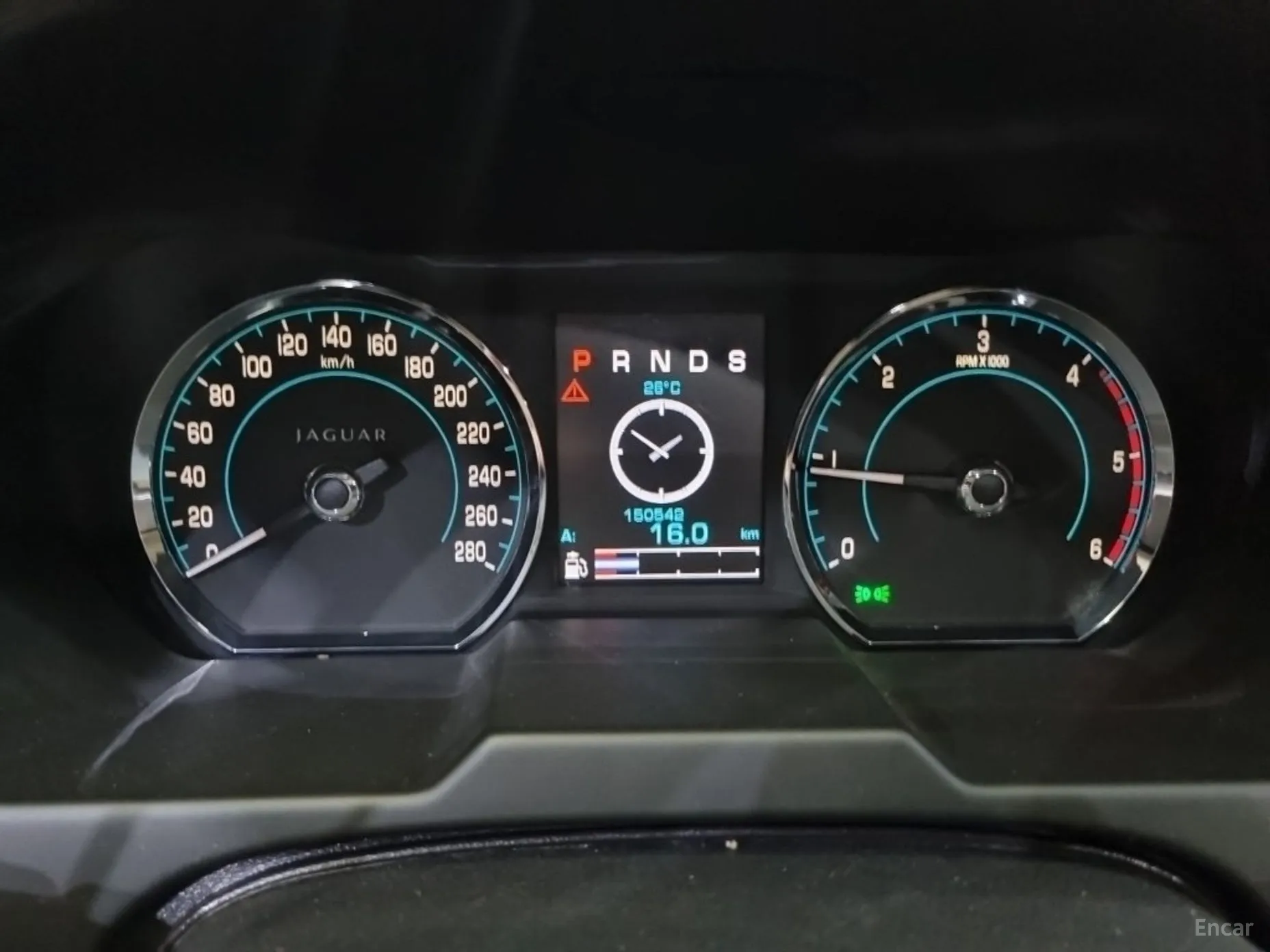 Jaguar New XF превью 7