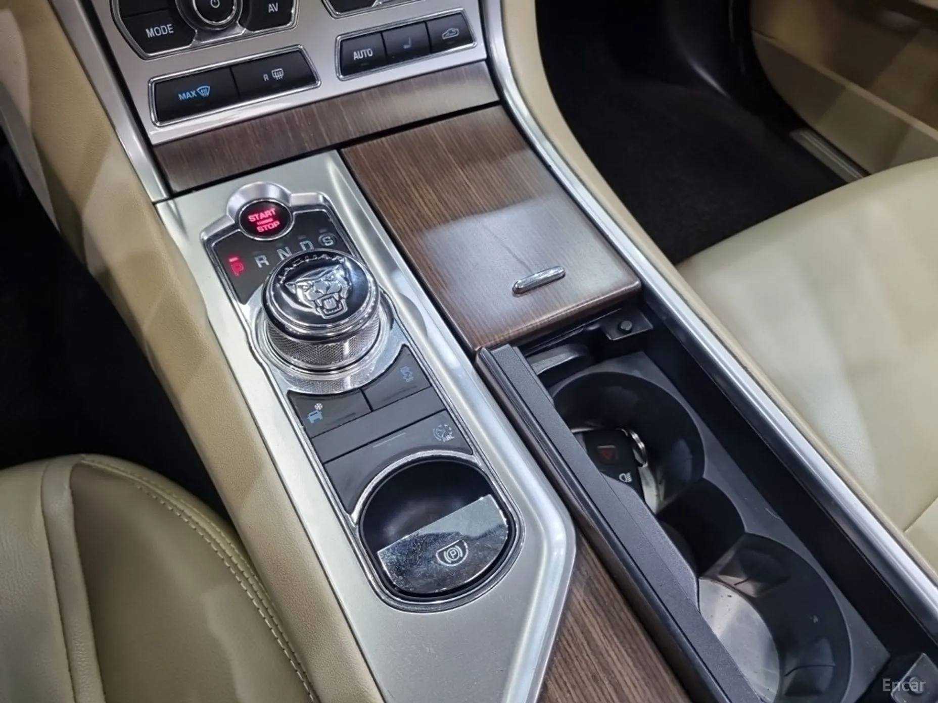 Jaguar New XF превью 8